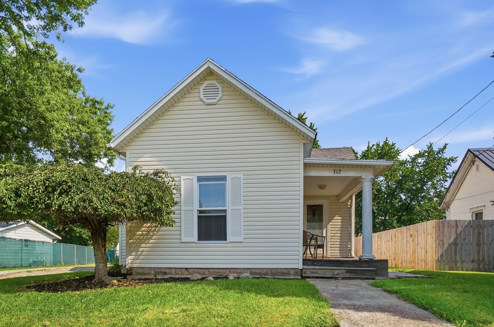 312 Glynwood, Wapakoneta, Ohio 45895