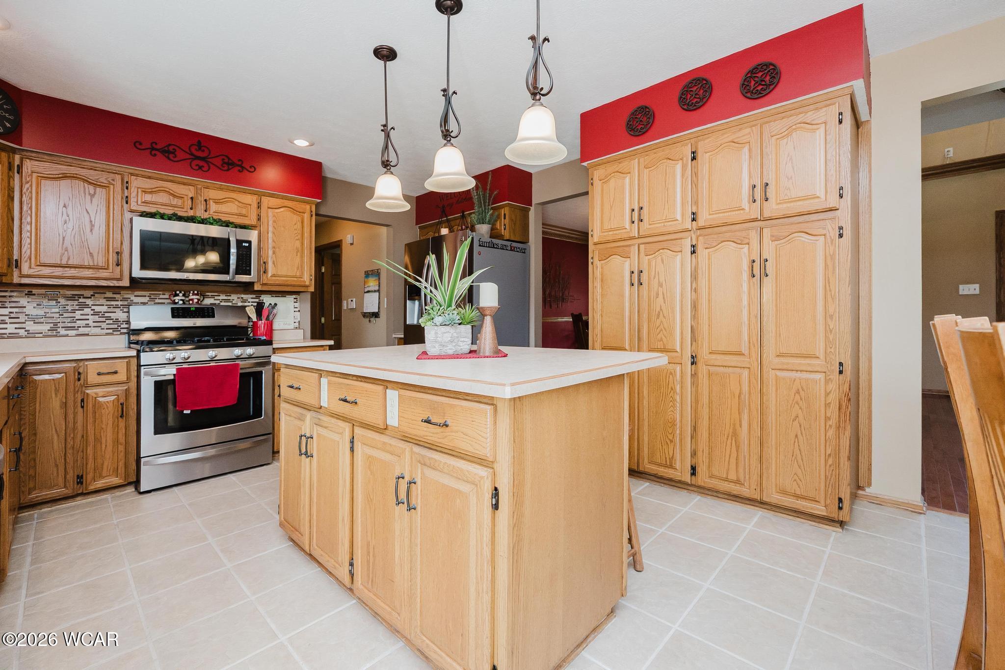 73 Luise Circle, Bluffton, Ohio