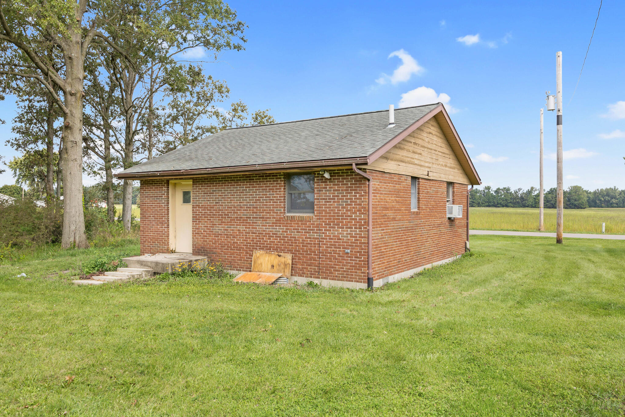 10333 Township Road 240, Lewistown, Ohio 43333