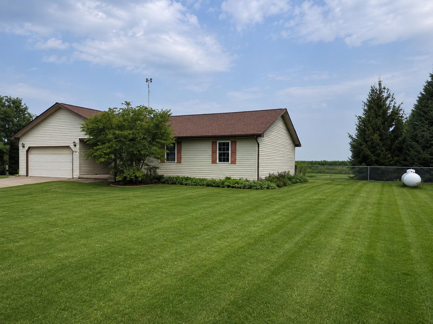 2847 OH-245, Cable, Ohio 43009