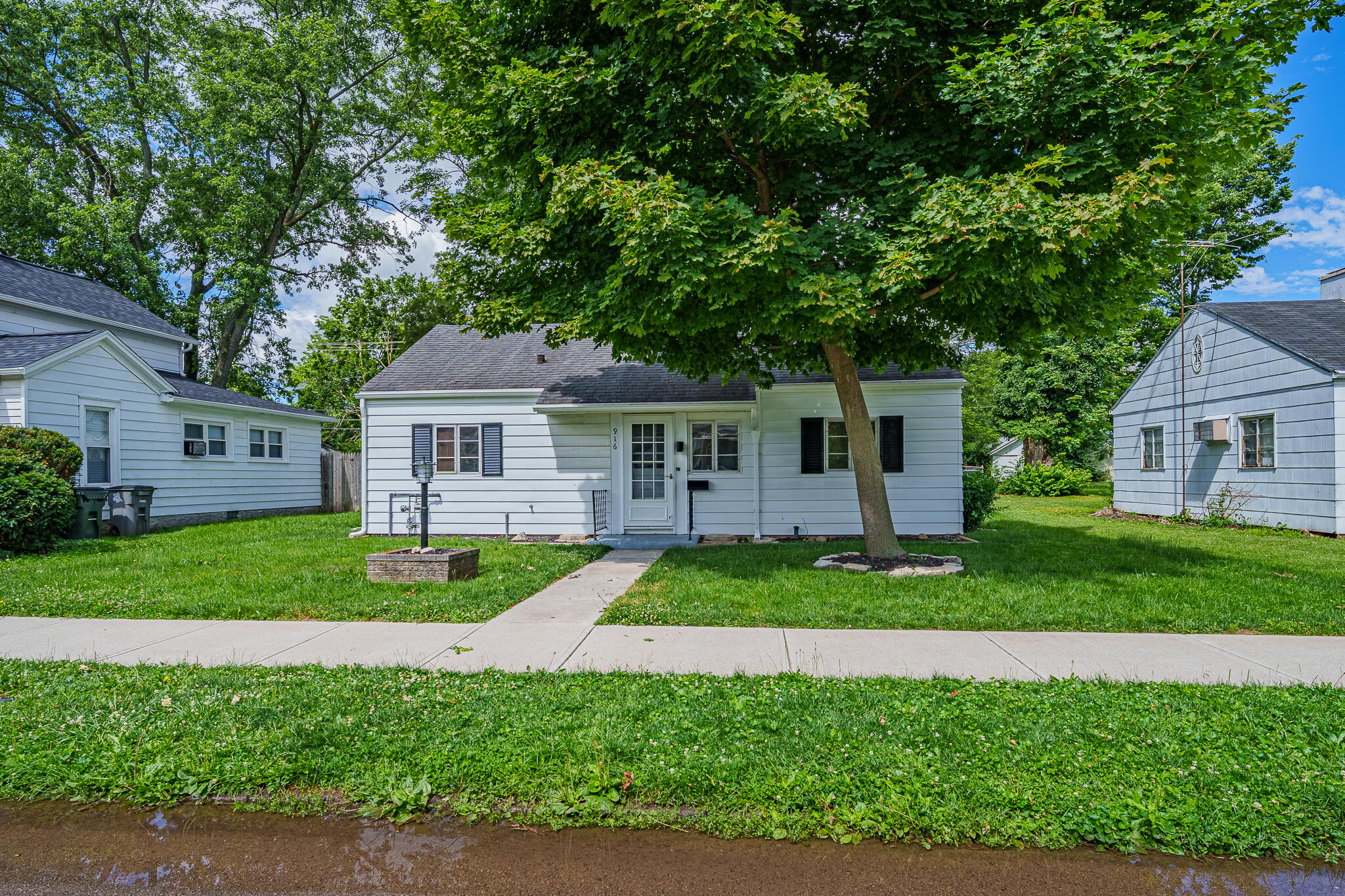 916 Crawford, Troy, Ohio 45373