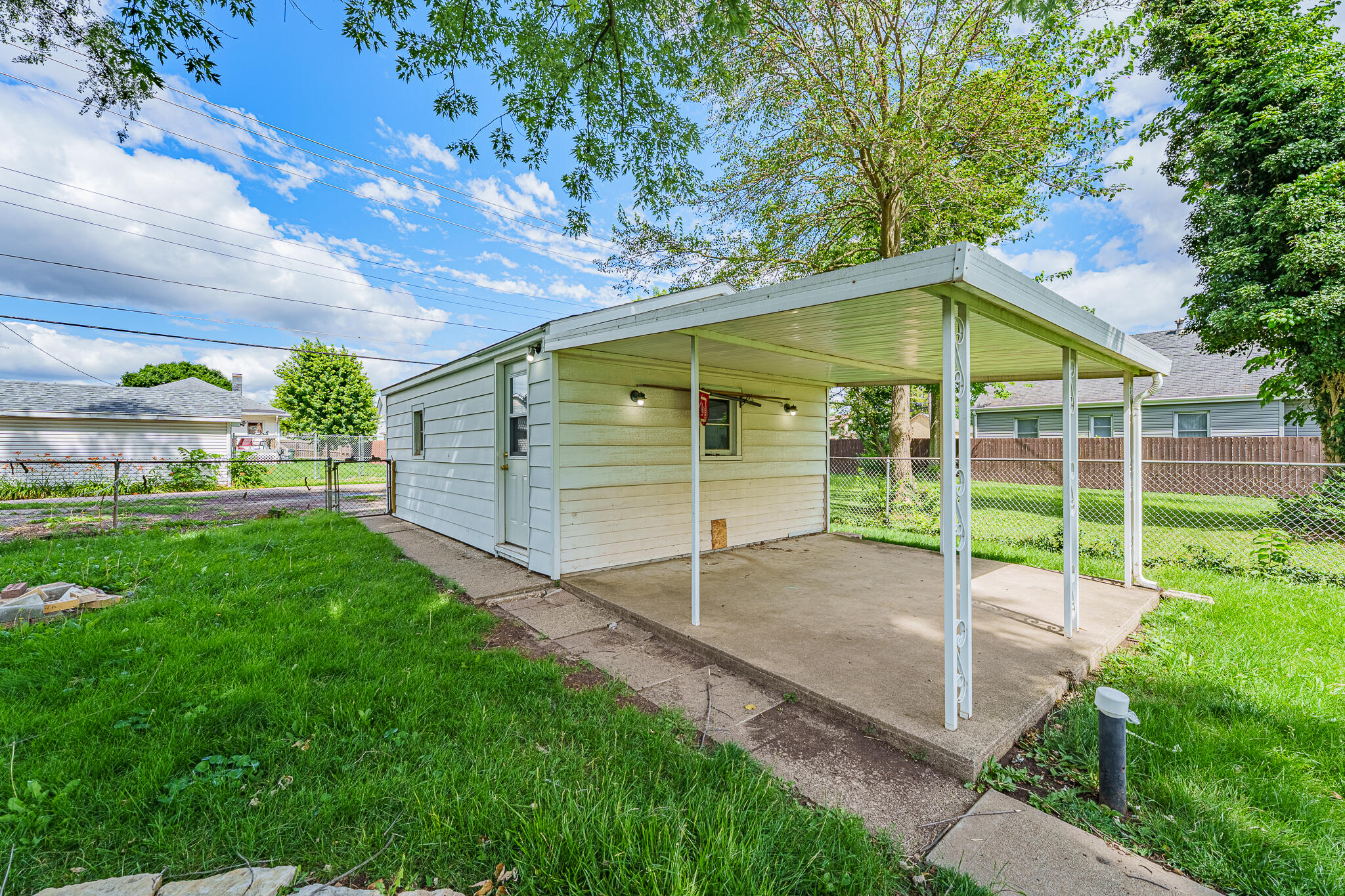 916 Crawford, Troy, Ohio 45373