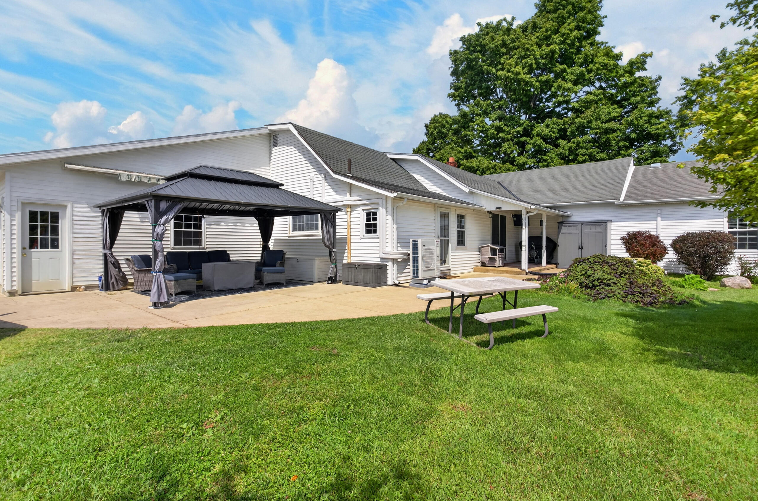 6693 Township Road 30, De Graff, Ohio 43318