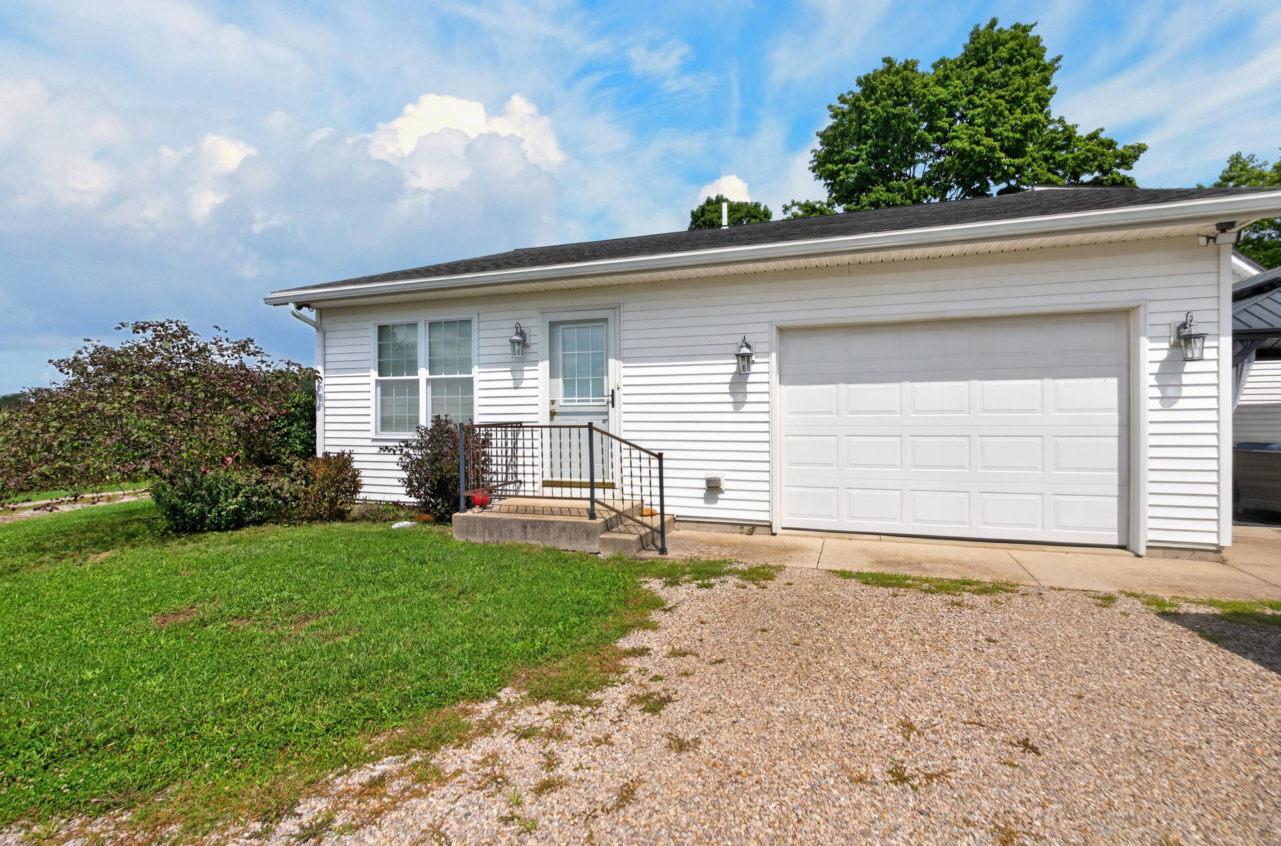 6693 Township Road 30, De Graff, Ohio 43318