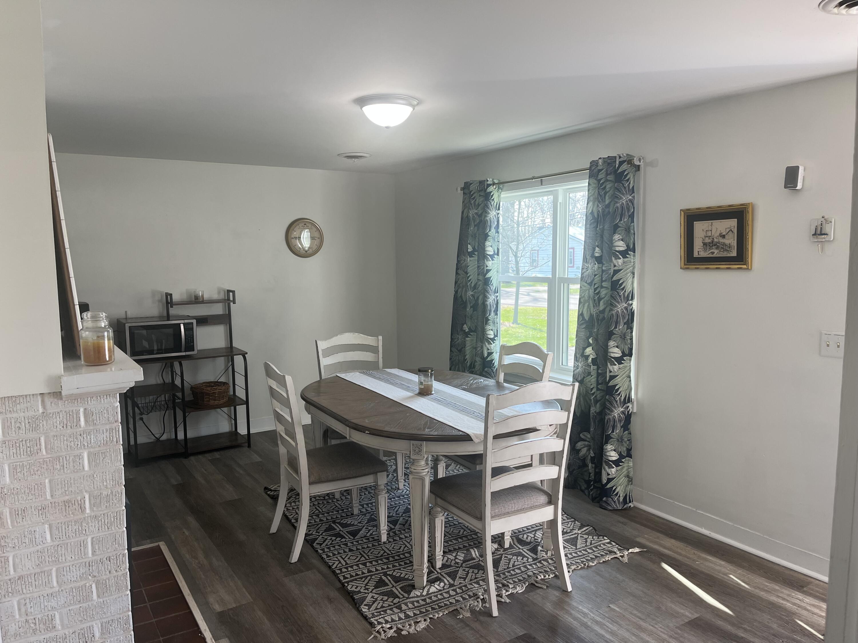 9484 Buckeye, Huntsville, Ohio 43324