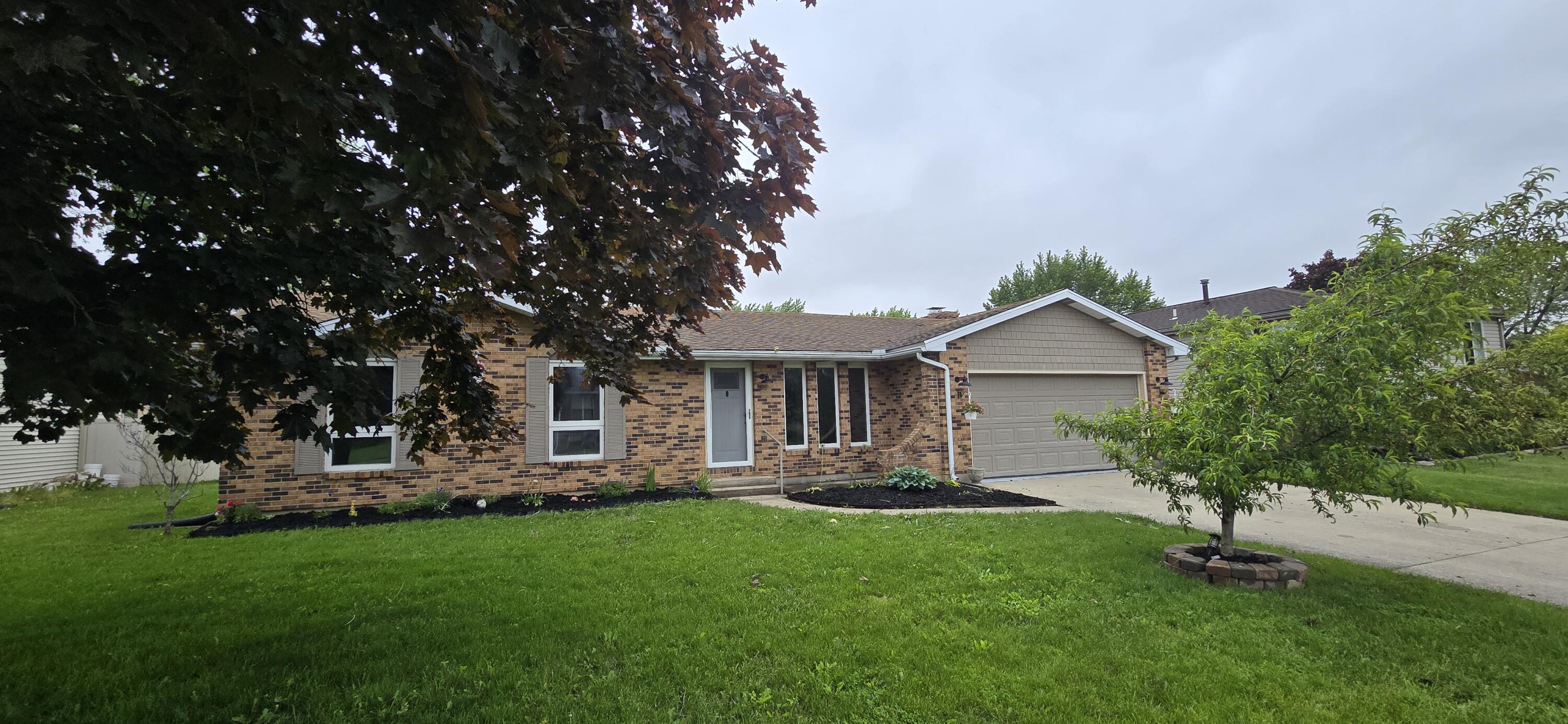 905 Canterbury, Celina, Ohio 45822