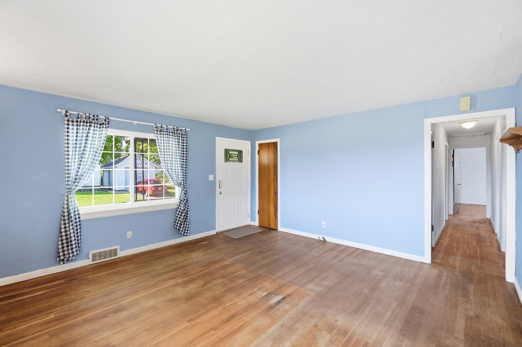 260 2nd, Springfield, Ohio 45504