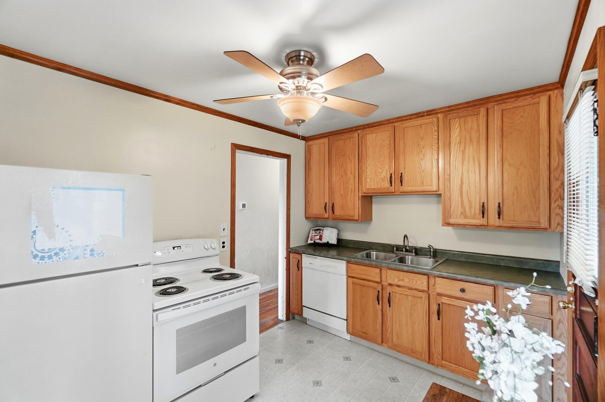 260 2nd, Springfield, Ohio 45504