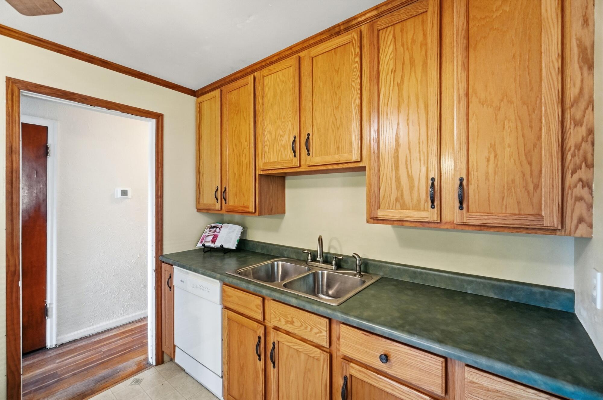 260 2nd, Springfield, Ohio 45504