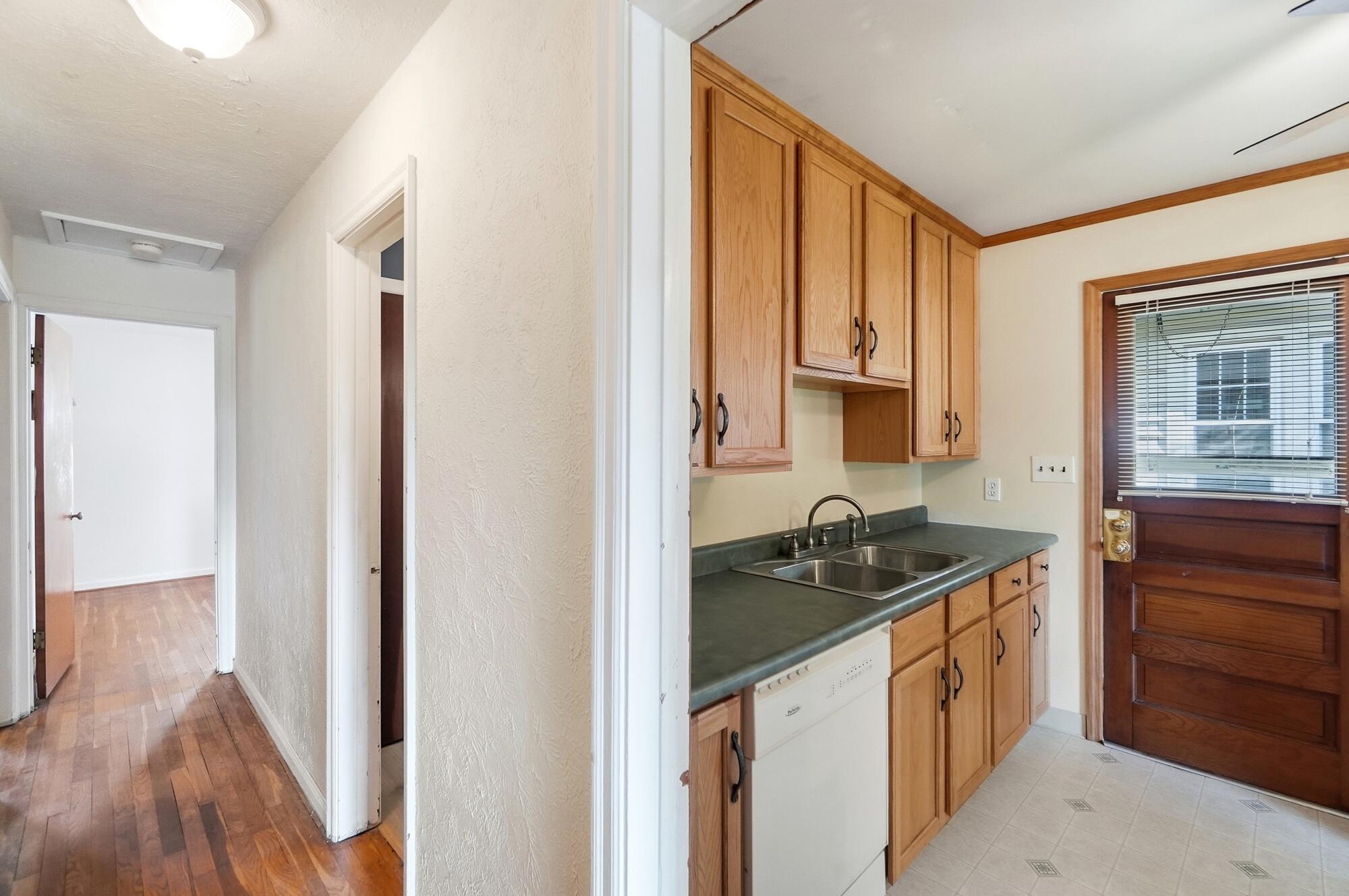 260 2nd, Springfield, Ohio 45504