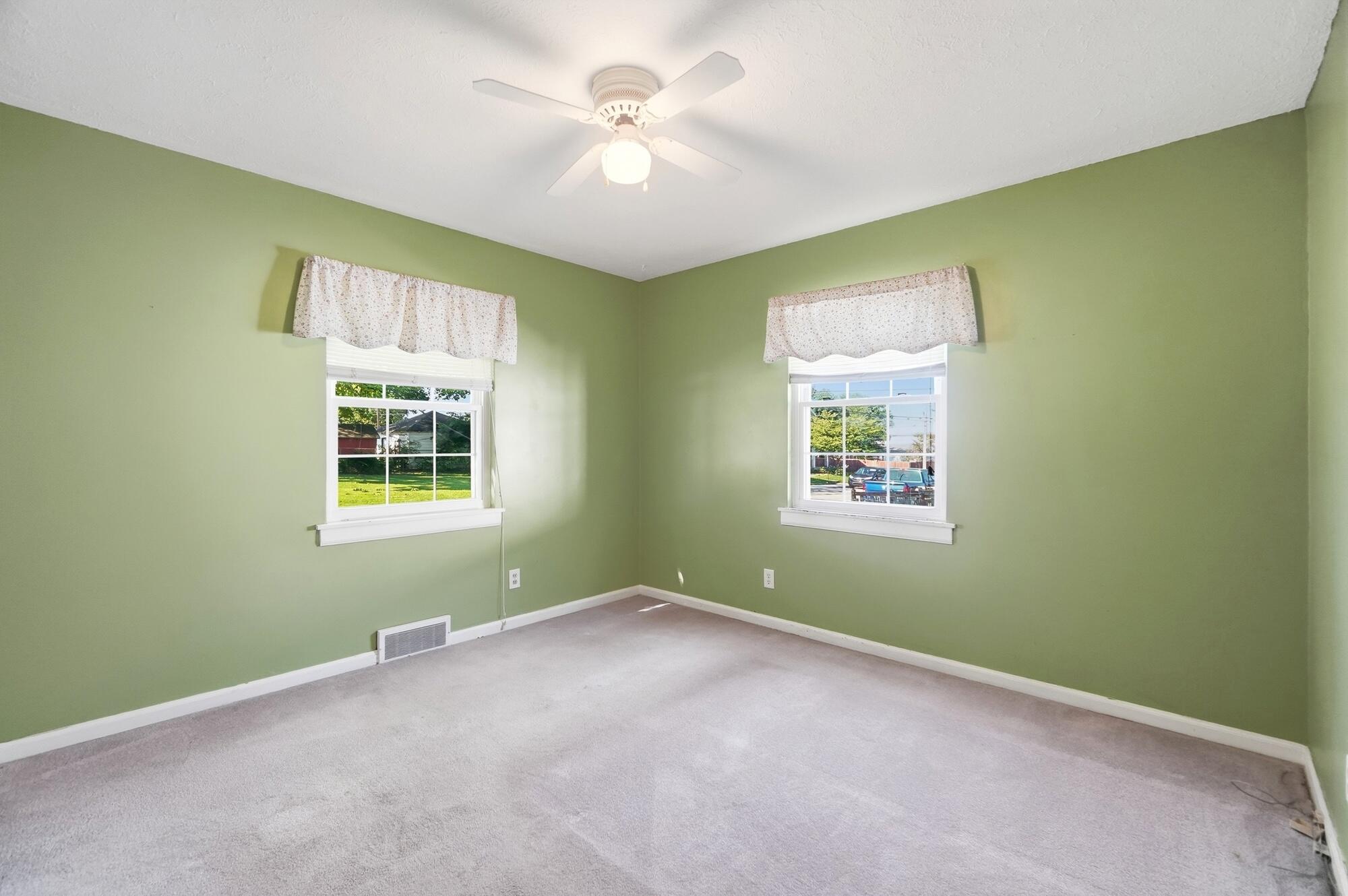 260 2nd, Springfield, Ohio 45504