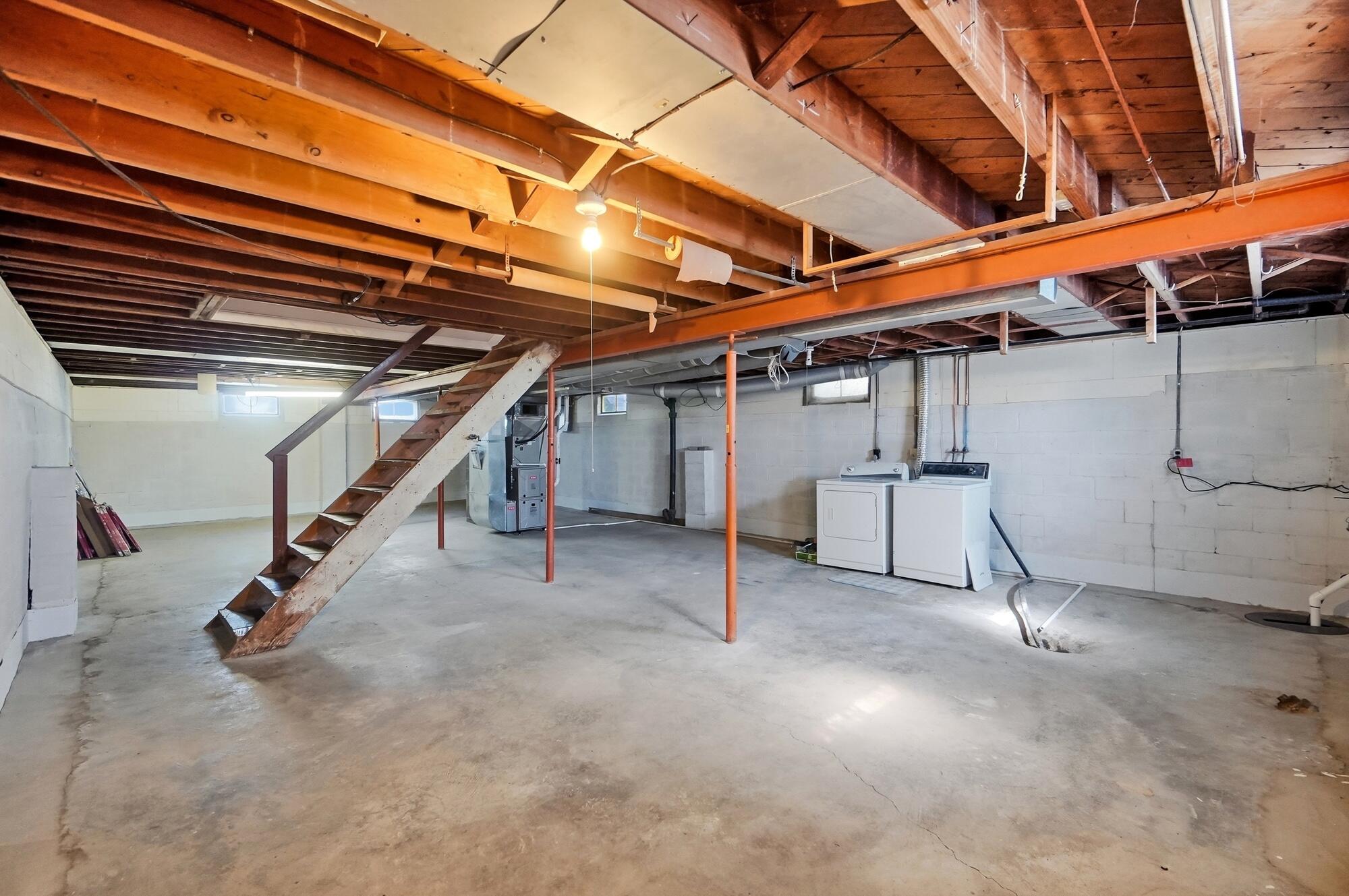 260 2nd, Springfield, Ohio 45504