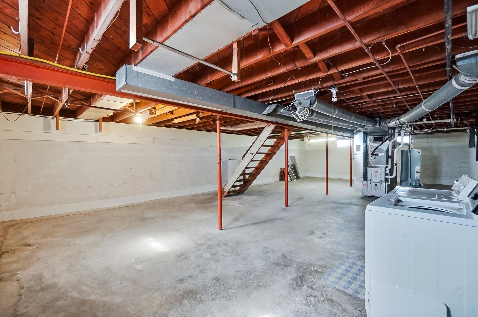 260 2nd, Springfield, Ohio 45504