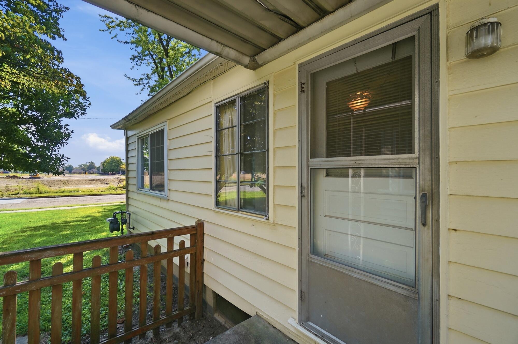260 2nd, Springfield, Ohio 45504