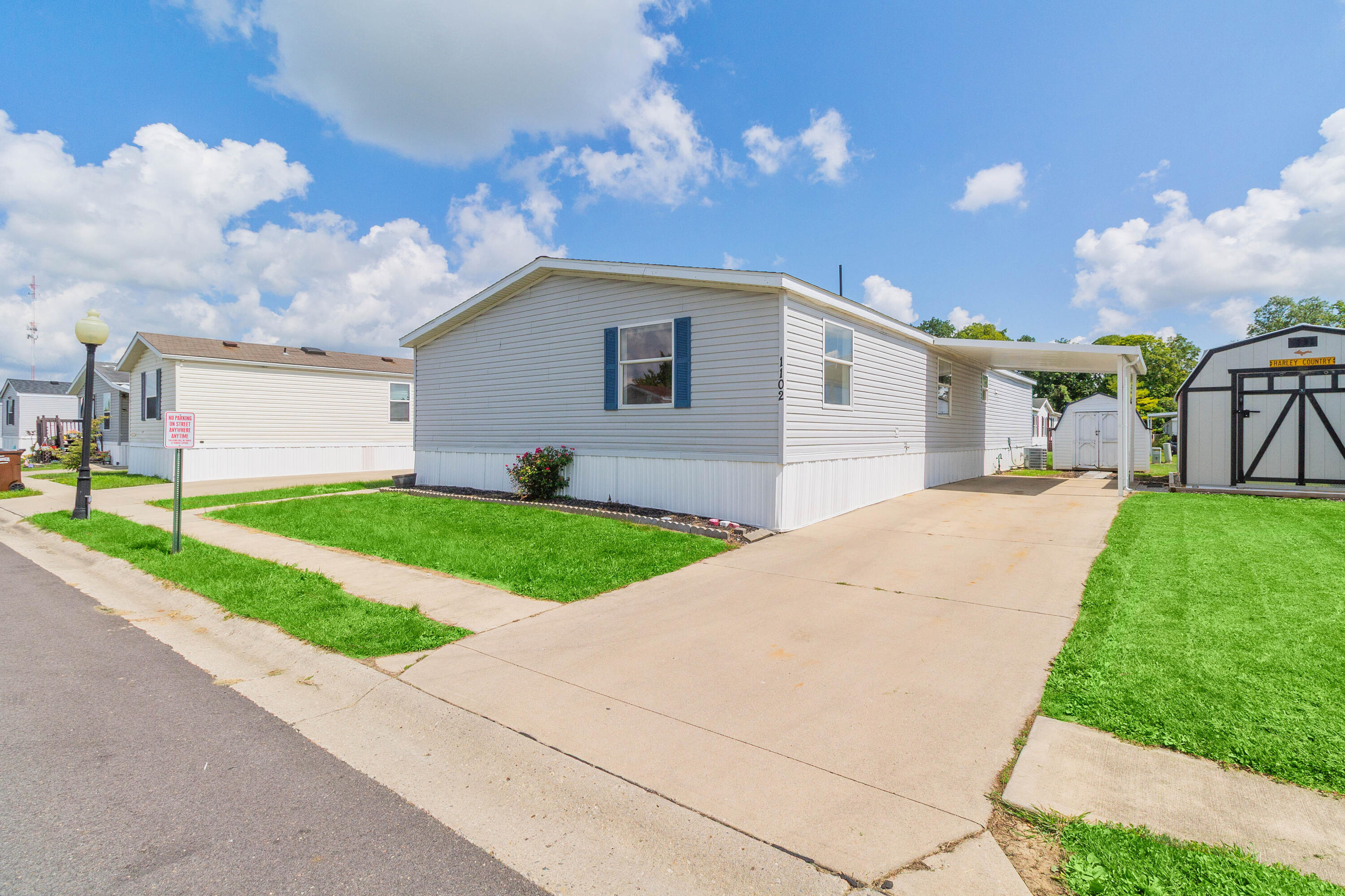 1102 Apple Blossom, Sidney, Ohio 45365