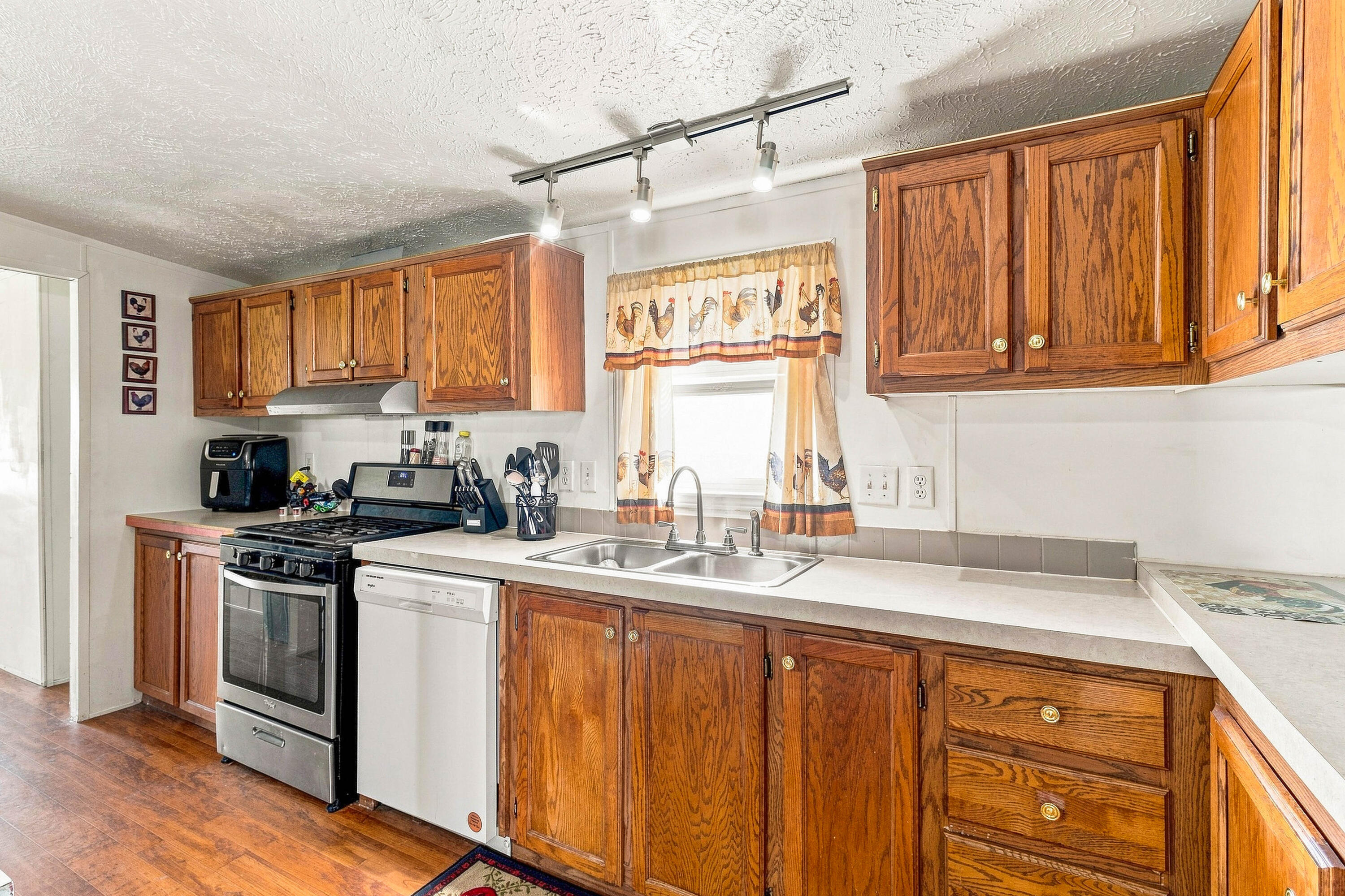 1102 Apple Blossom, Sidney, Ohio 45365