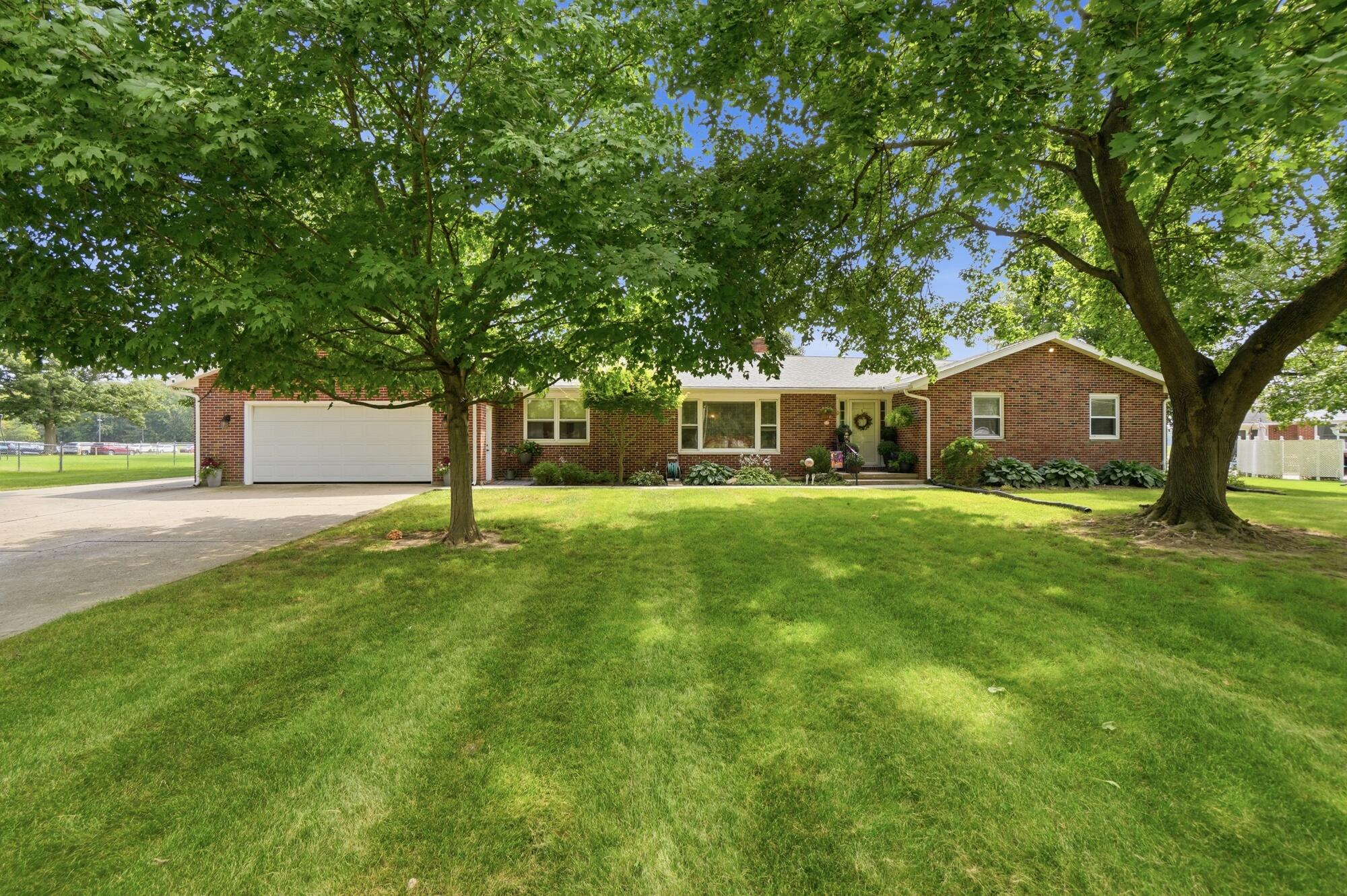 2643 Elmview, Lima, Ohio 45806