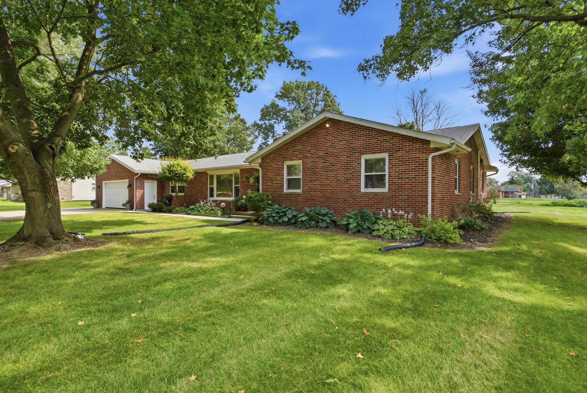 2643 Elmview, Lima, Ohio 45806