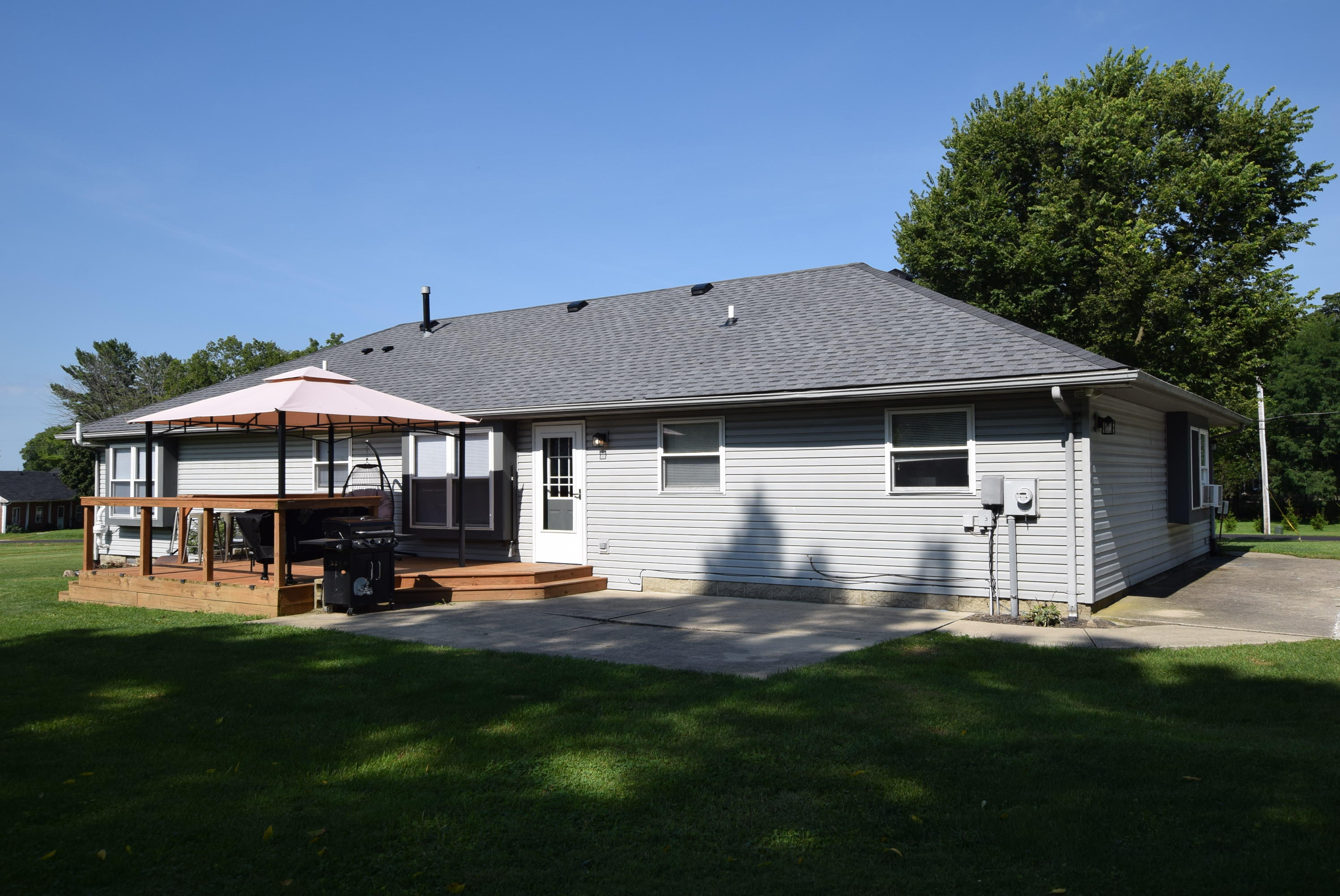 216 4th, Christiansburg, Ohio 45389