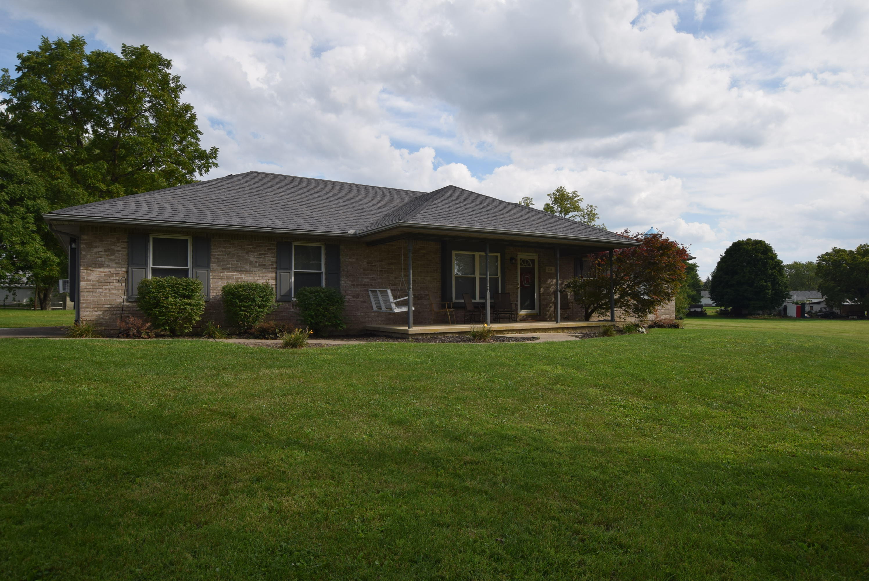 216 4th, Christiansburg, Ohio 45389