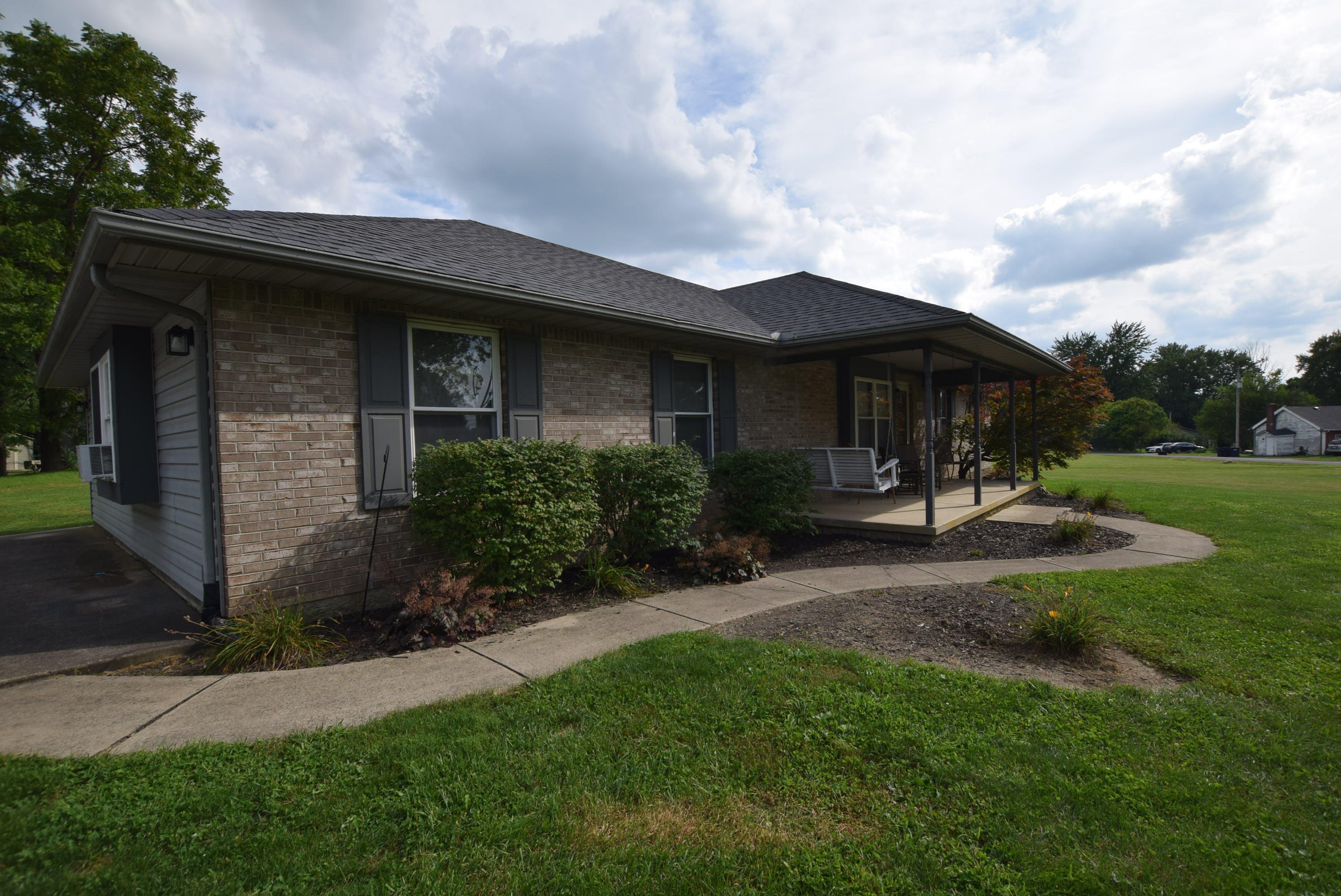216 4th, Christiansburg, Ohio 45389
