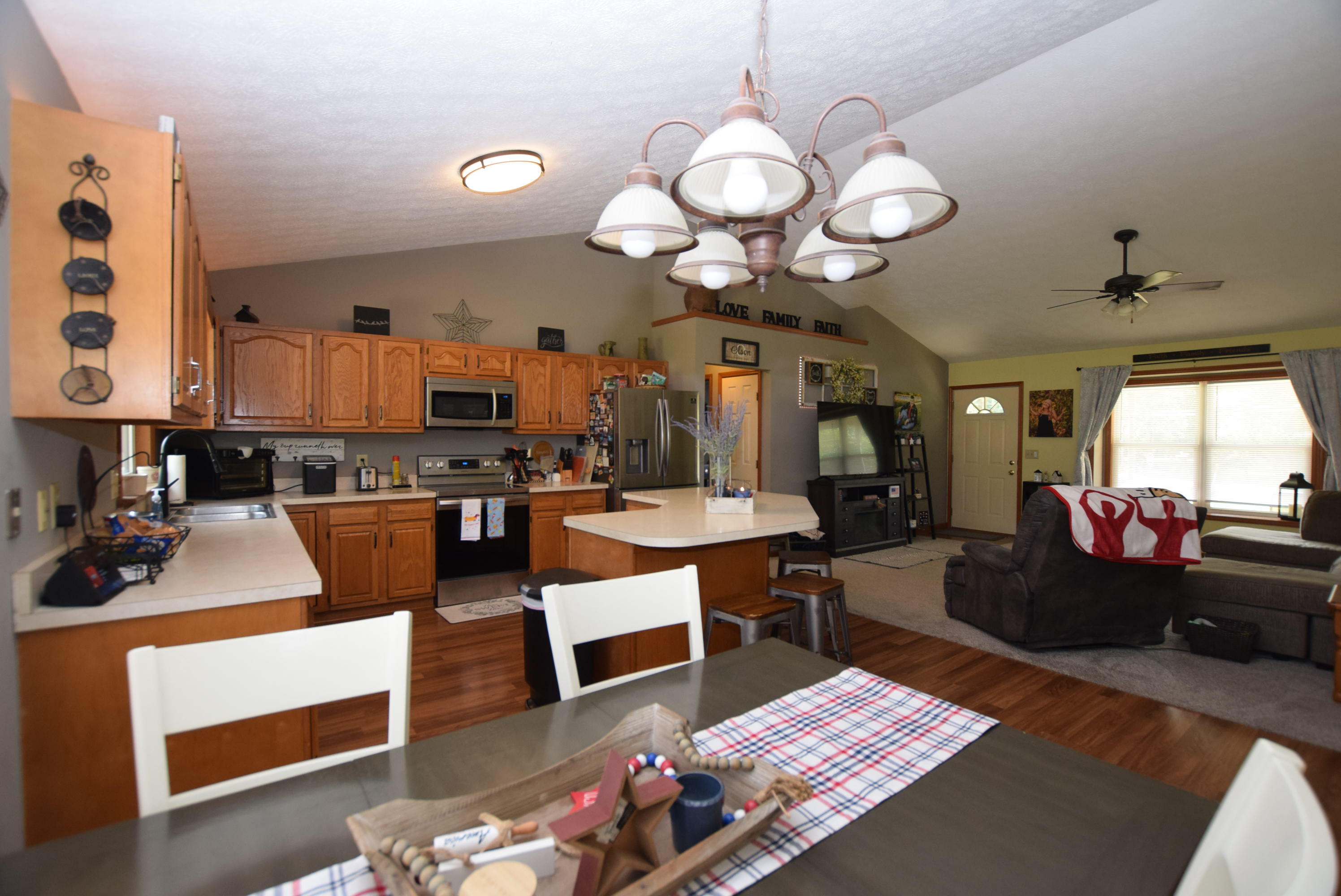 216 4th, Christiansburg, Ohio 45389