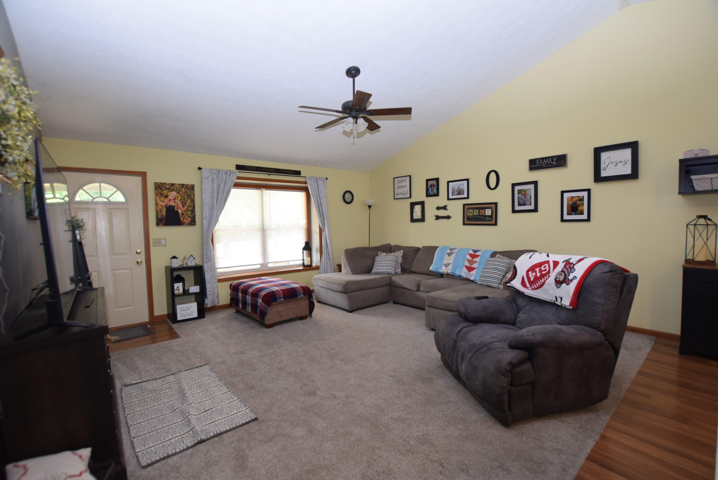 216 4th, Christiansburg, Ohio 45389