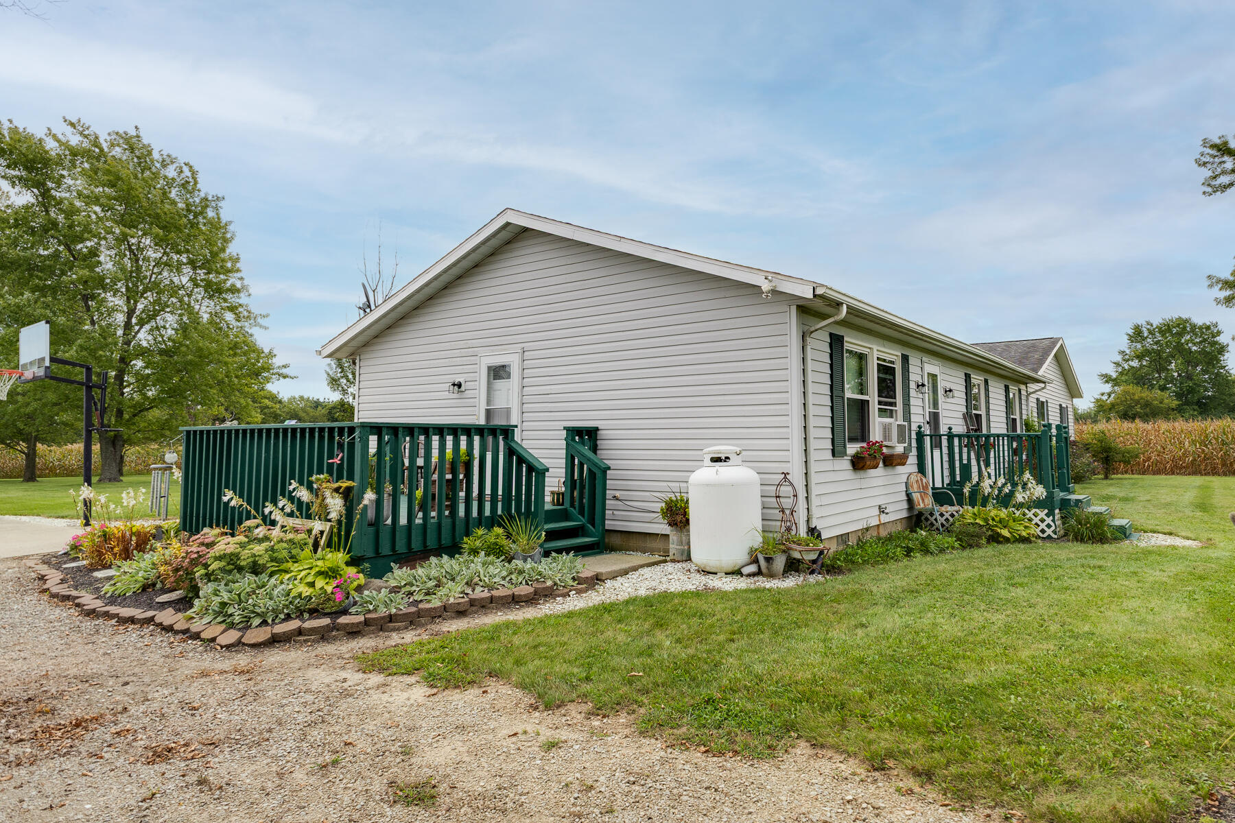 7145 Auld, Bradford, Ohio 45308
