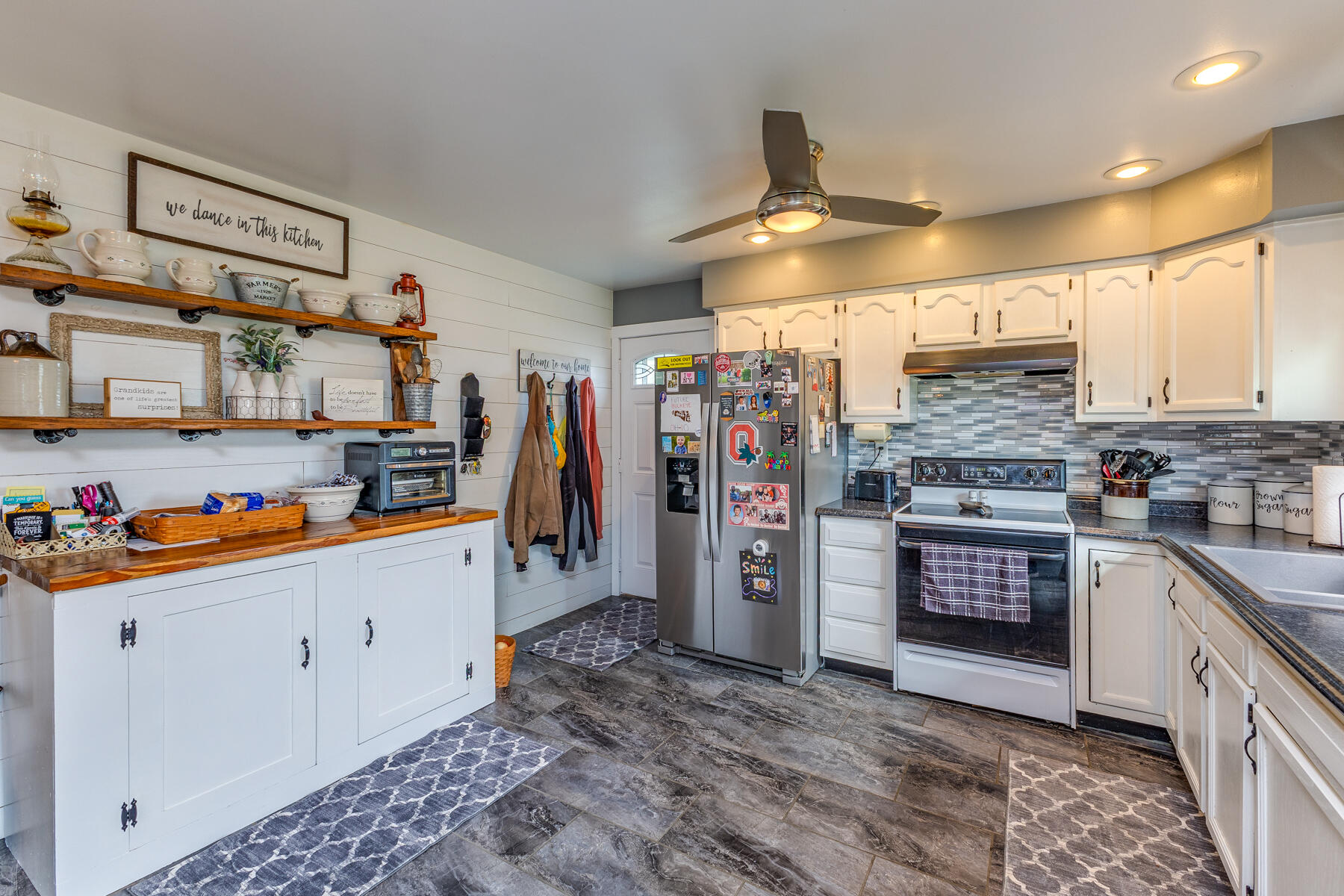 7145 Auld, Bradford, Ohio 45308