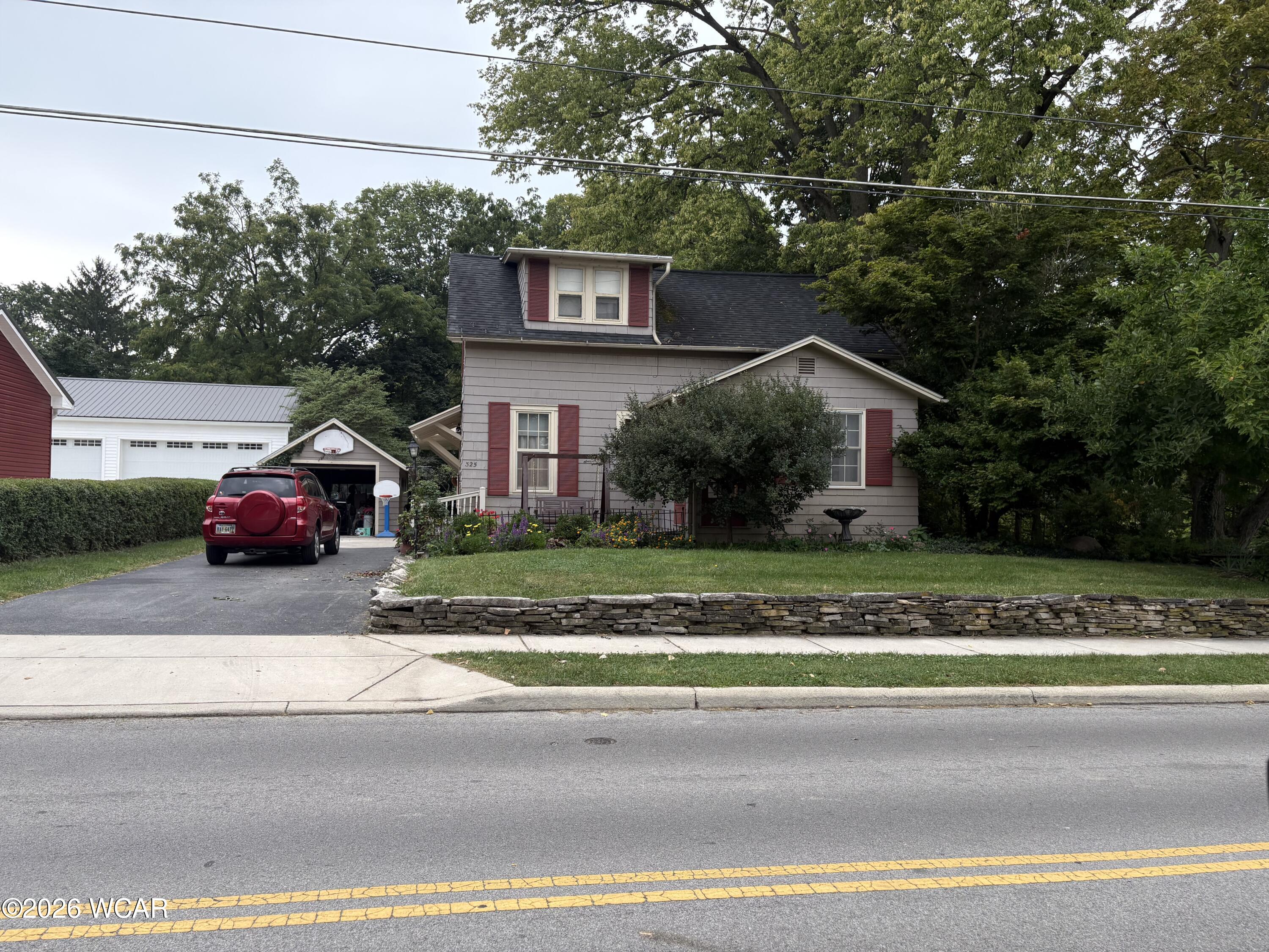 325 Elm Street, Bluffton, Ohio