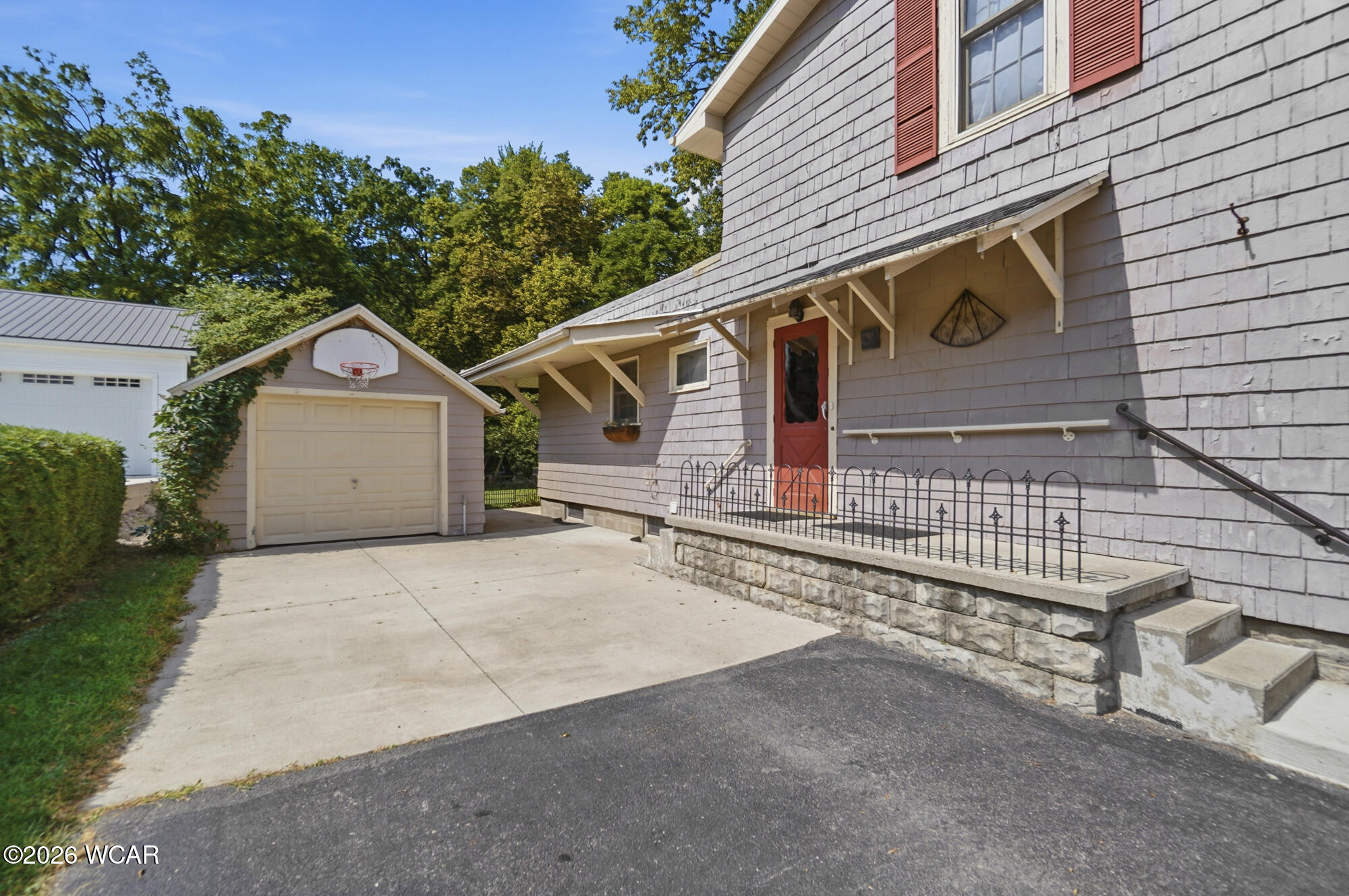 325 Elm Street, Bluffton, Ohio
