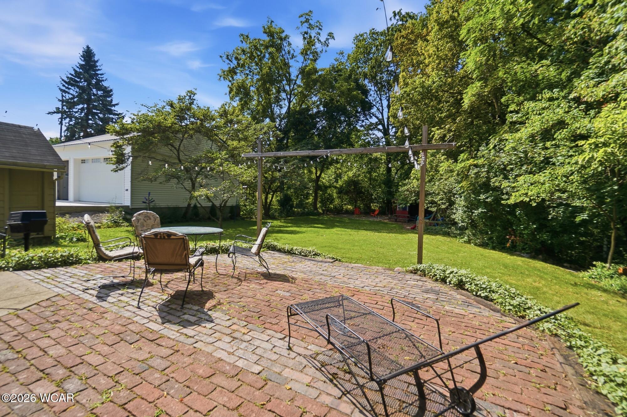 325 Elm Street, Bluffton, Ohio