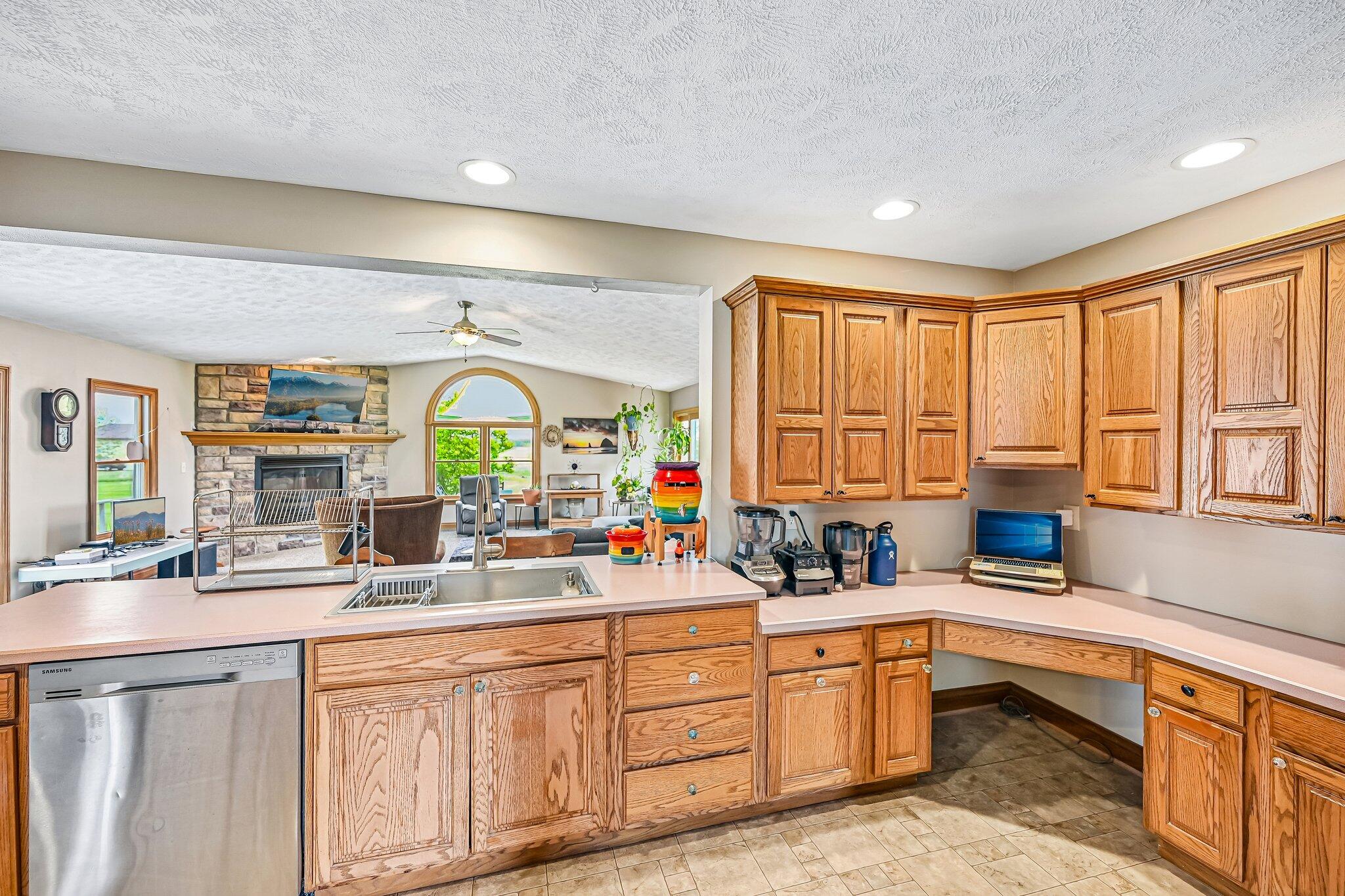 3118 County Road 5, Bellefontaine, Ohio 43311