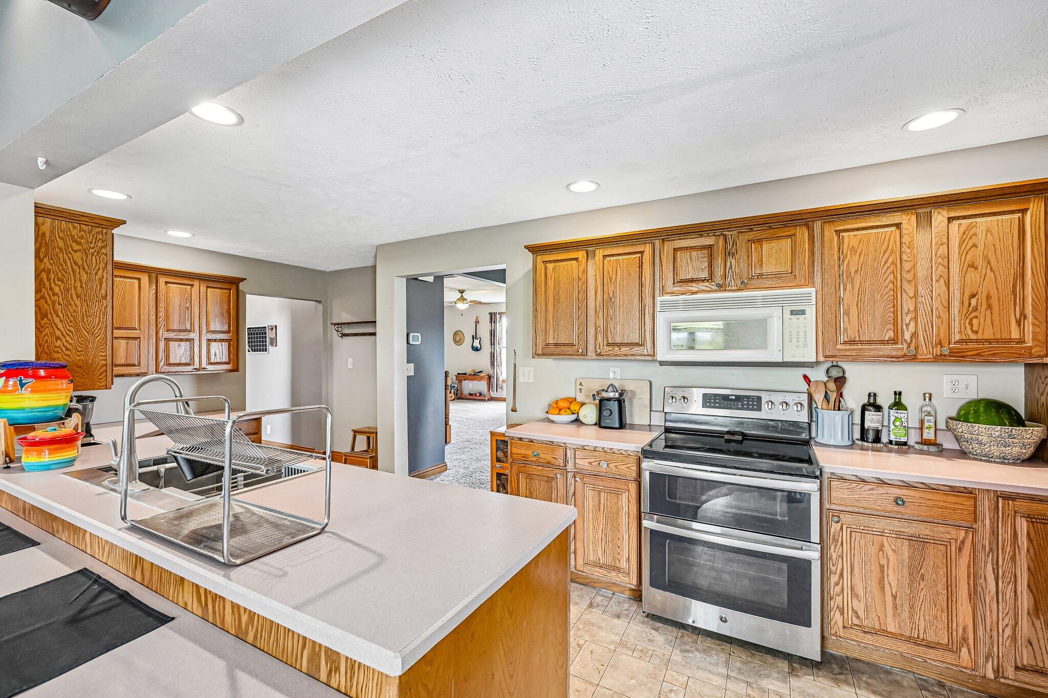 3118 County Road 5, Bellefontaine, Ohio 43311