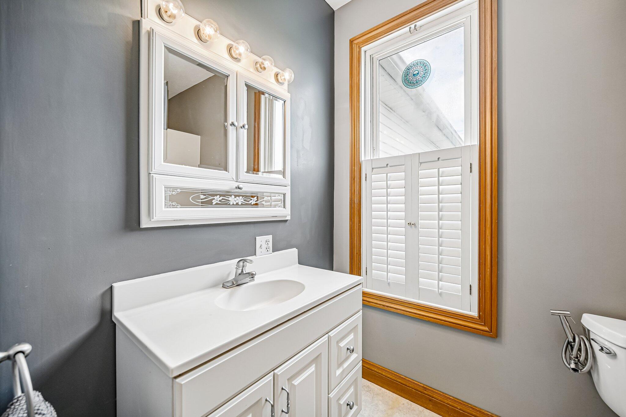 3118 County Road 5, Bellefontaine, Ohio 43311