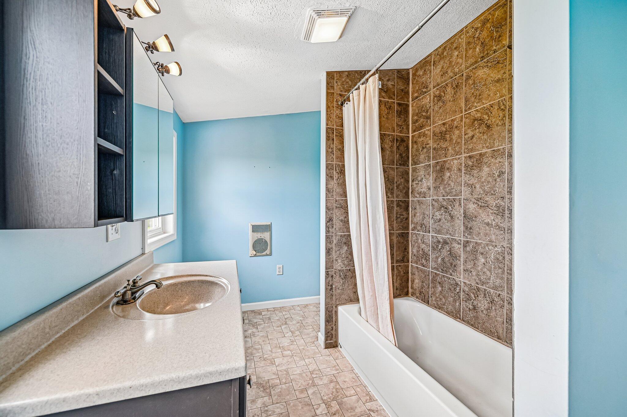 3118 County Road 5, Bellefontaine, Ohio 43311