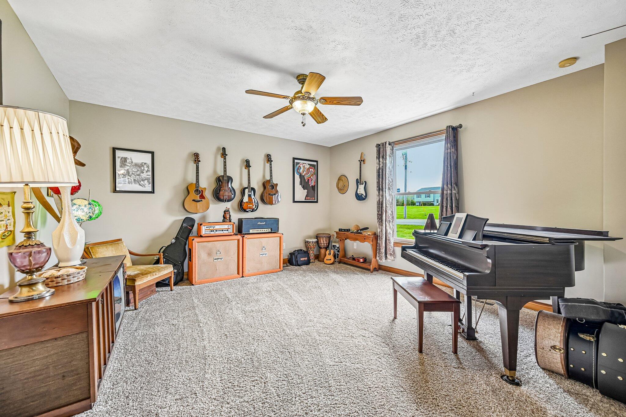 3118 County Road 5, Bellefontaine, Ohio 43311