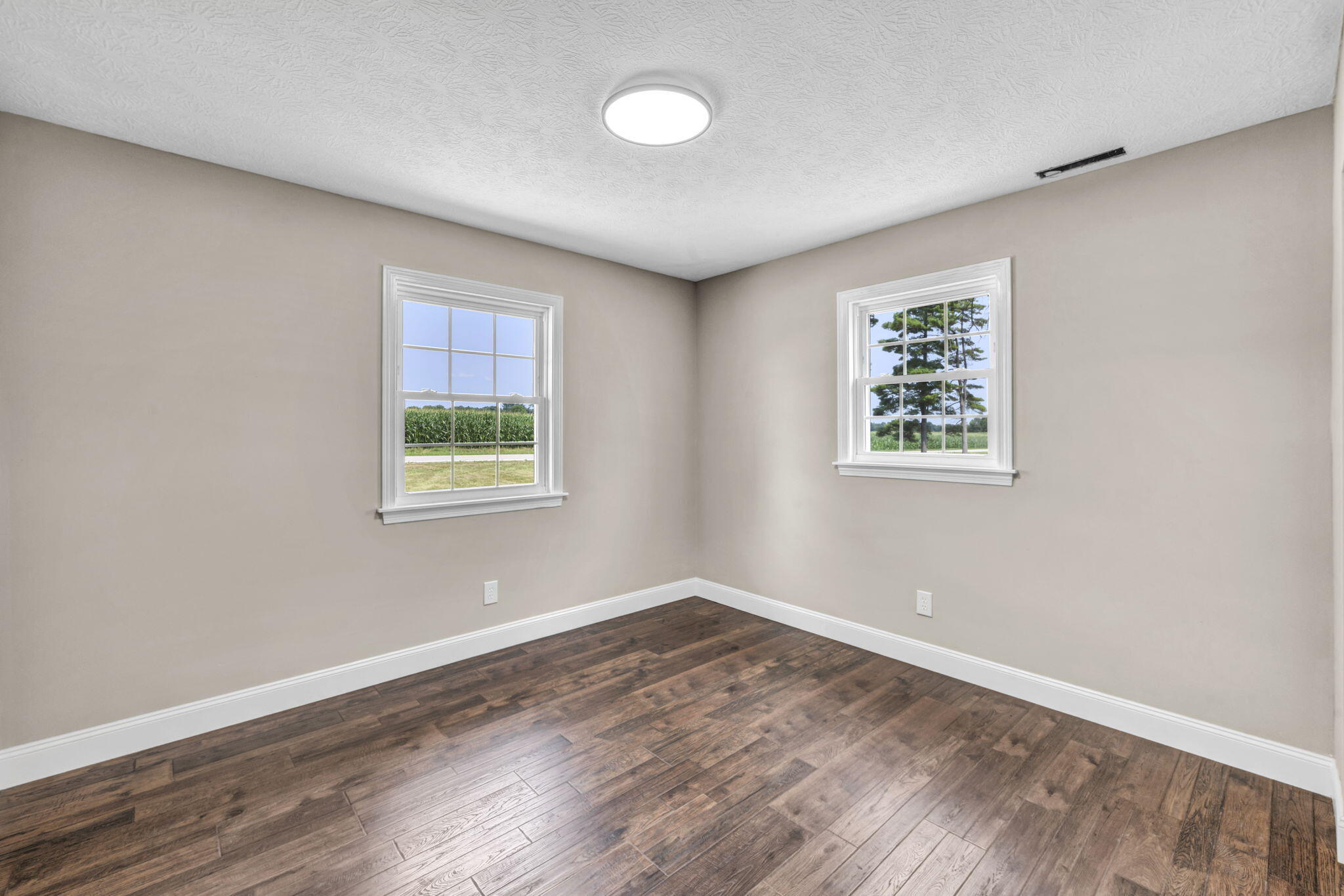 9011 State Route 245, De Graff, Ohio 43318