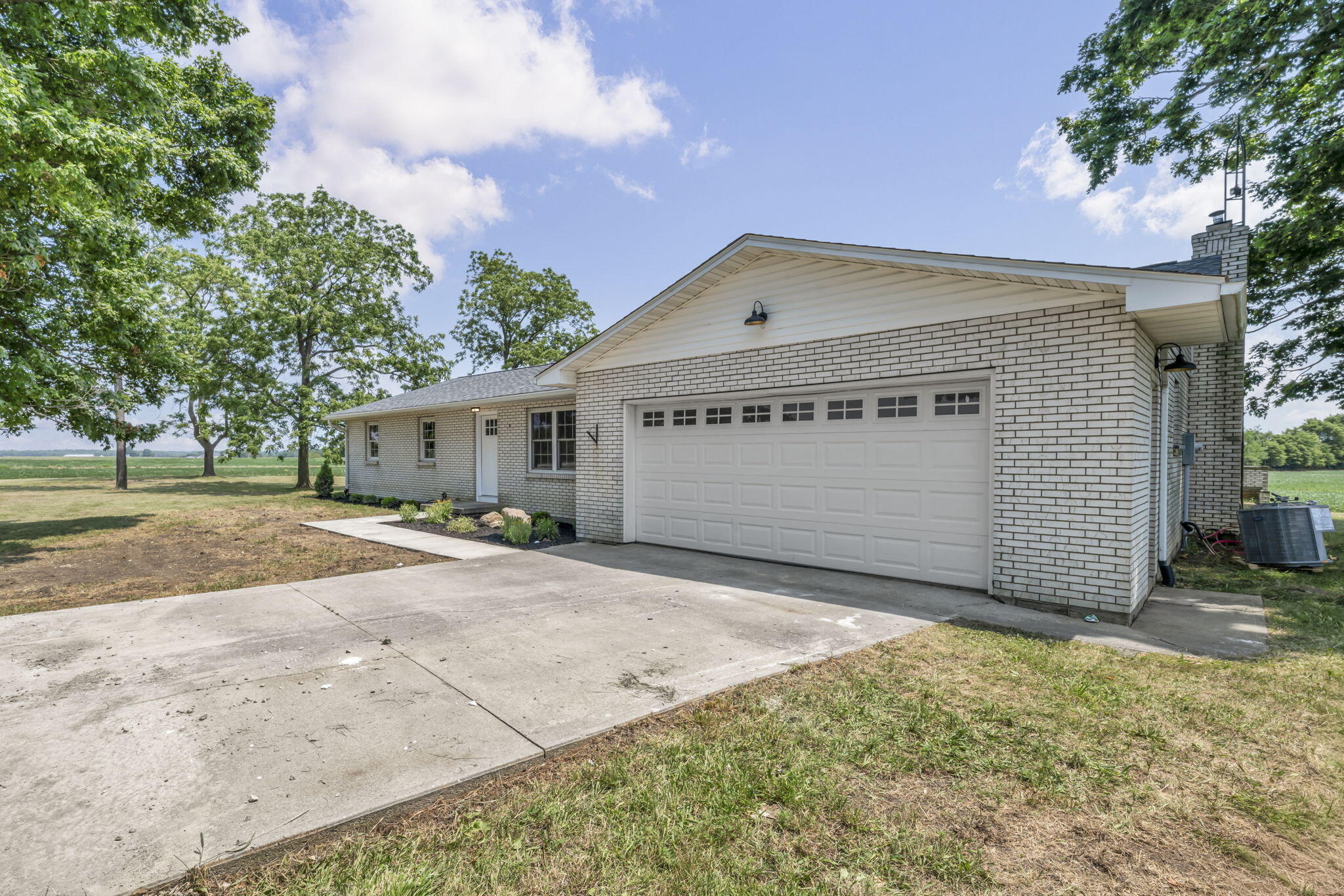 9011 State Route 245, De Graff, Ohio 43318