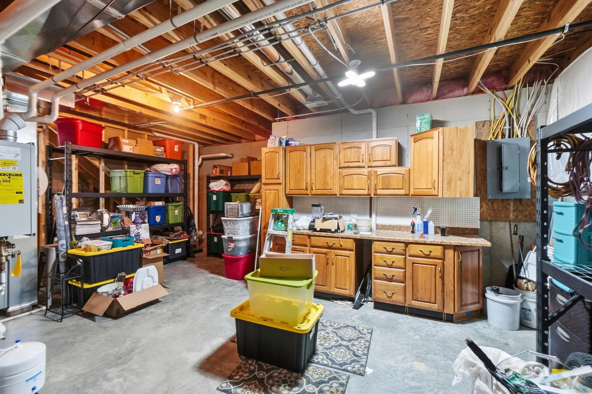 4158 Midfield, Springfield, Ohio 45503