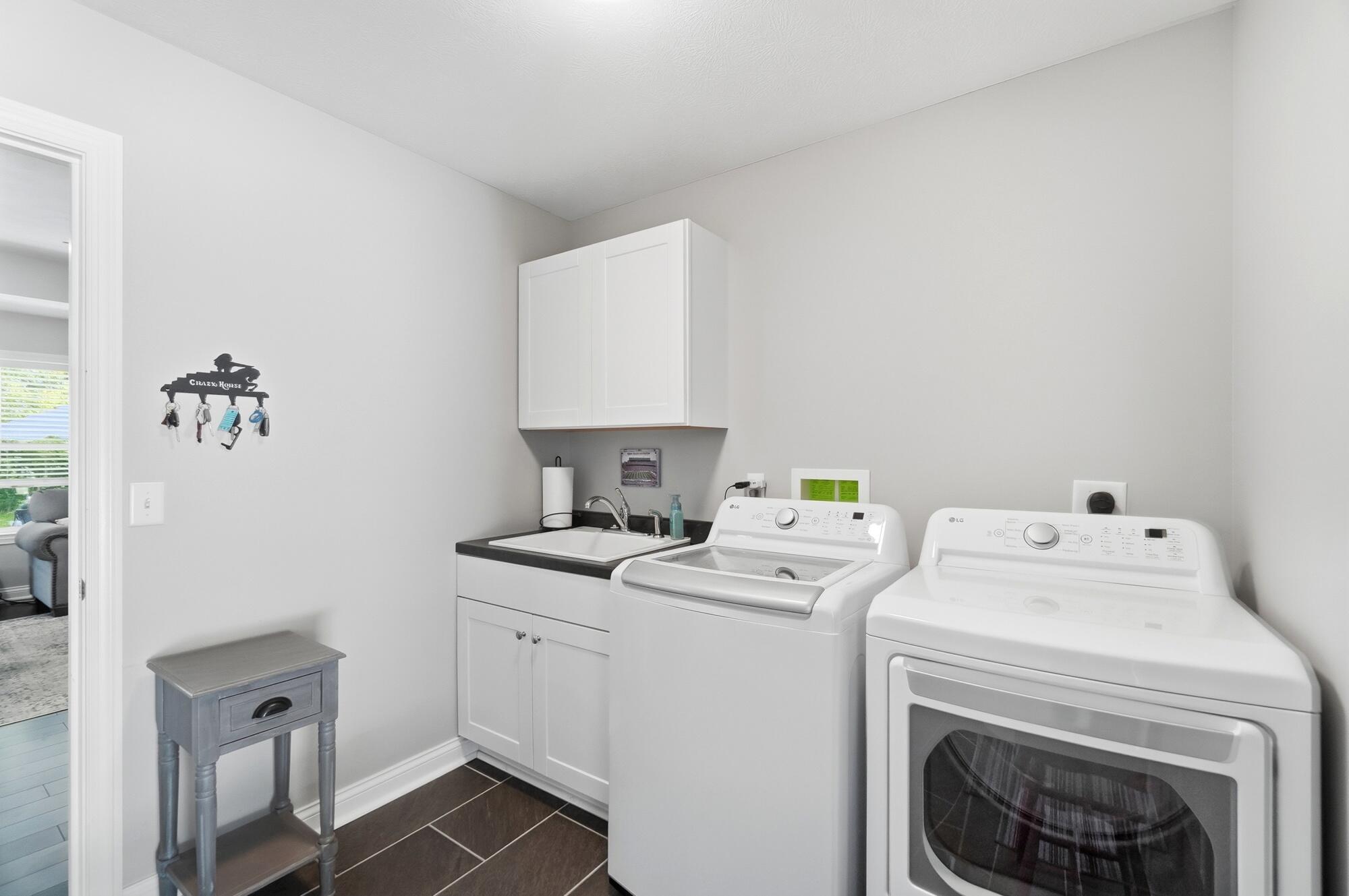 4158 Midfield, Springfield, Ohio 45503