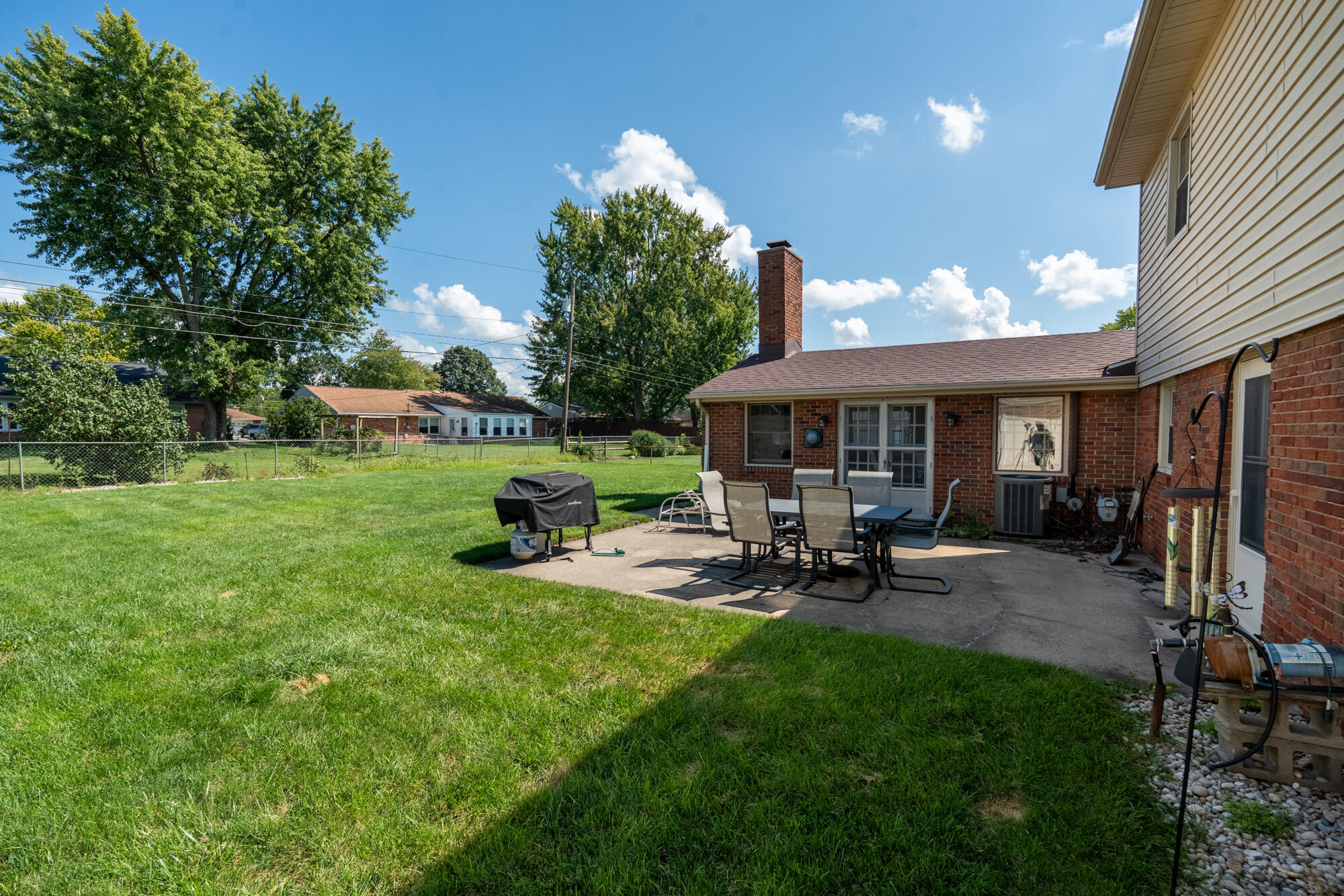 1145 Crestview, Troy, Ohio 45373