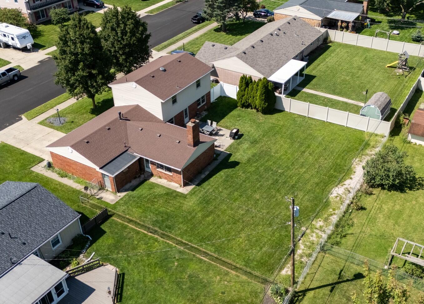 1145 Crestview, Troy, Ohio 45373