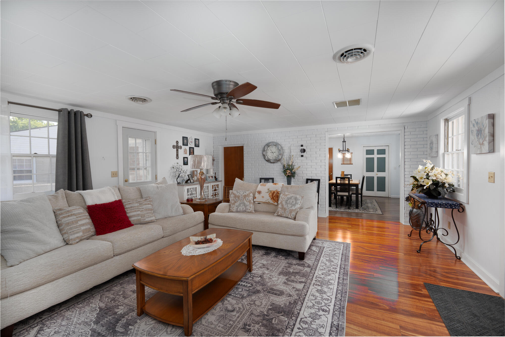 1145 Crestview, Troy, Ohio 45373