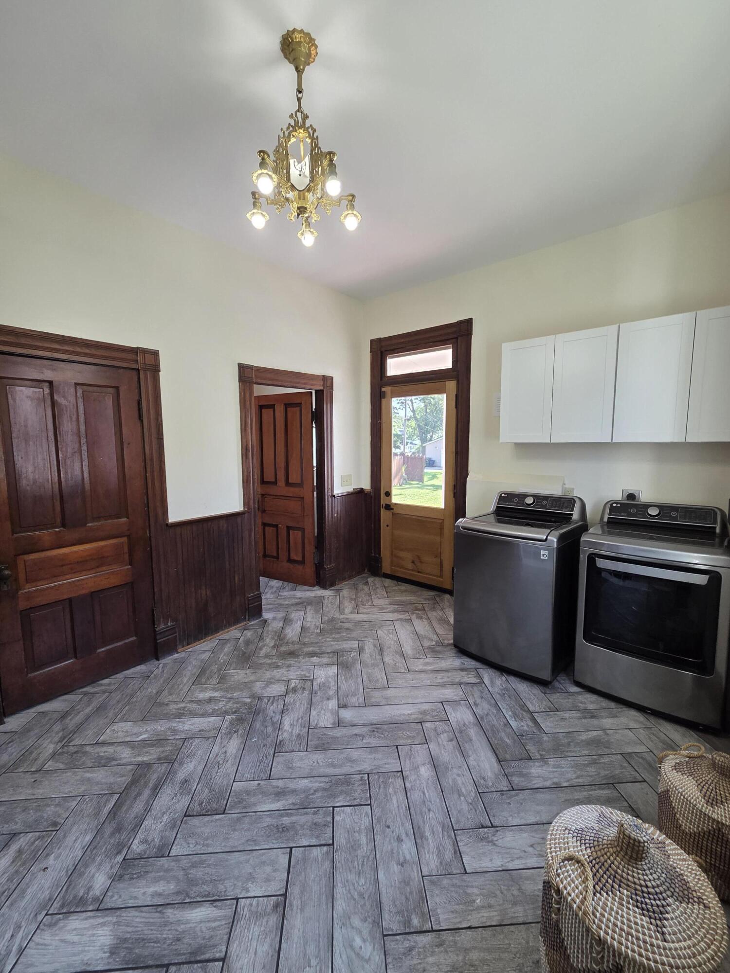 647 Main, Urbana, Ohio 43078