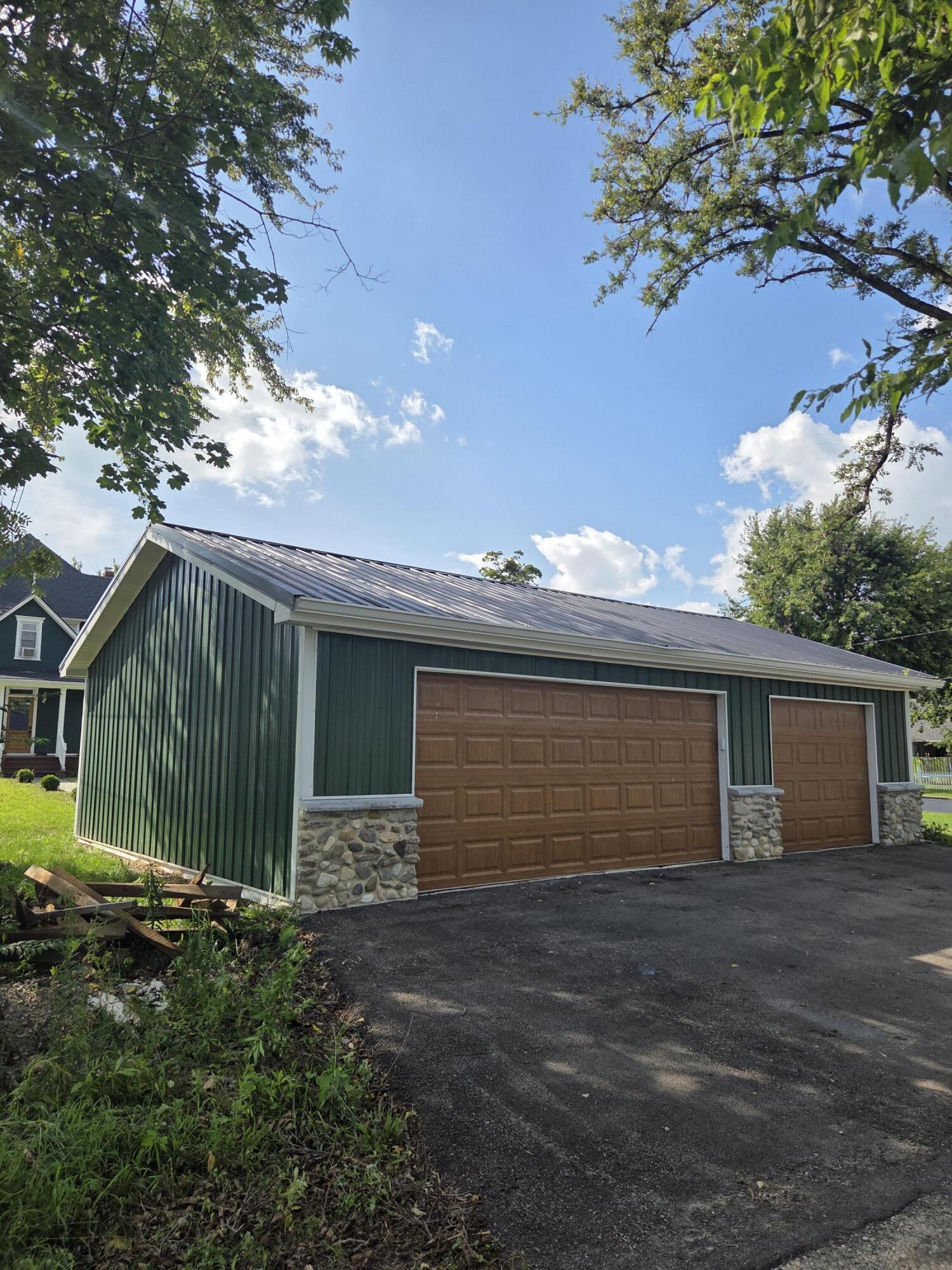 647 Main, Urbana, Ohio 43078