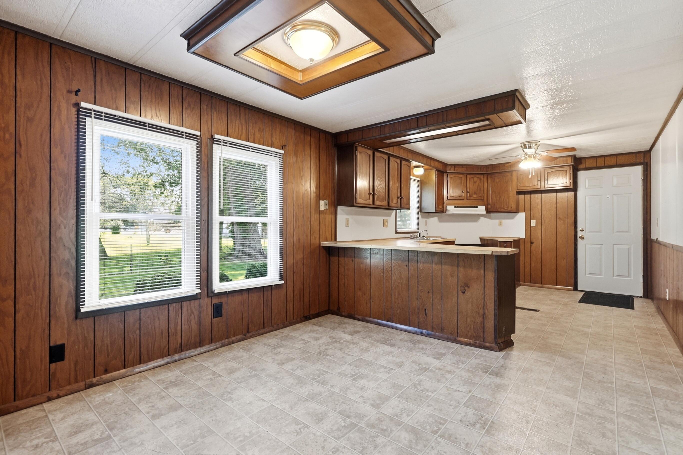 4748 Walker, Springfield, Ohio 45505