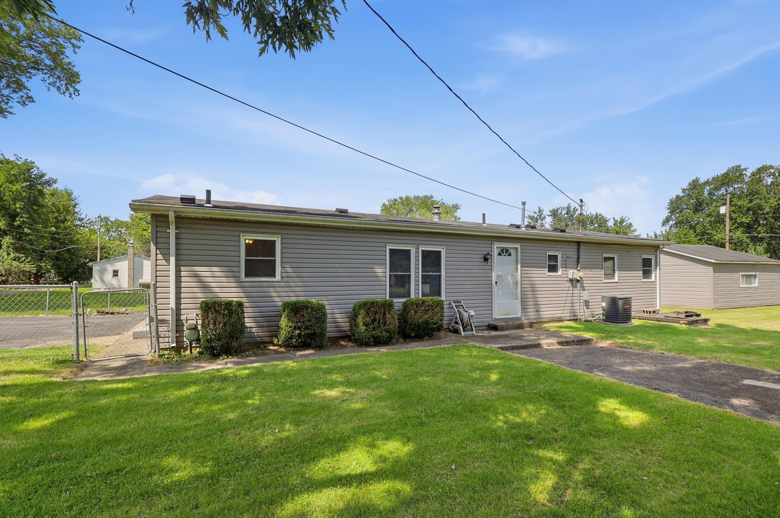 4748 Walker, Springfield, Ohio 45505
