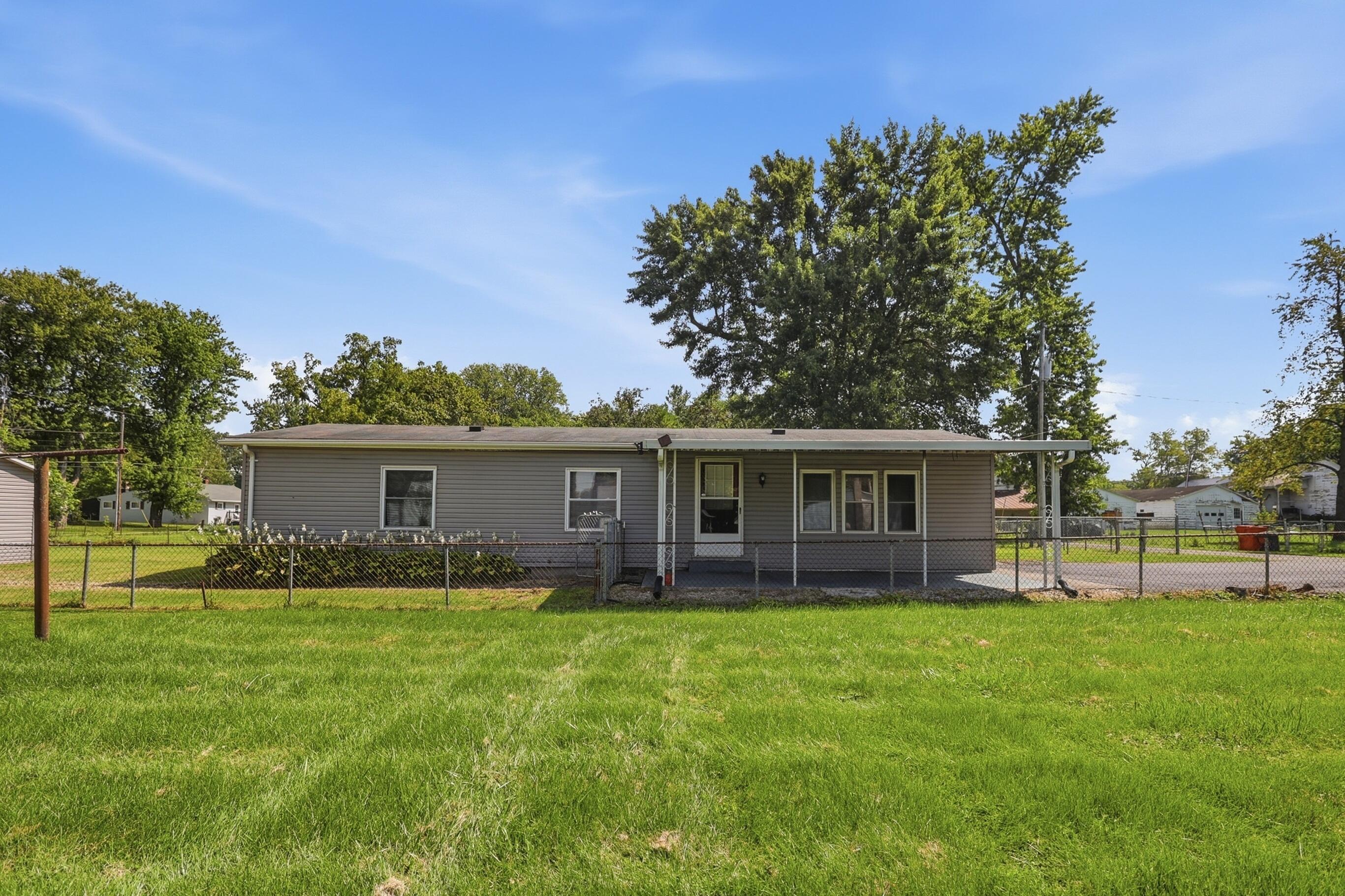 4748 Walker, Springfield, Ohio 45505
