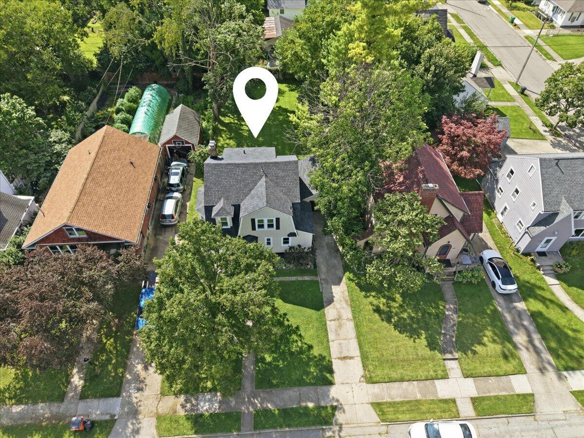 1427 Pythian, Springfield, Ohio 45504